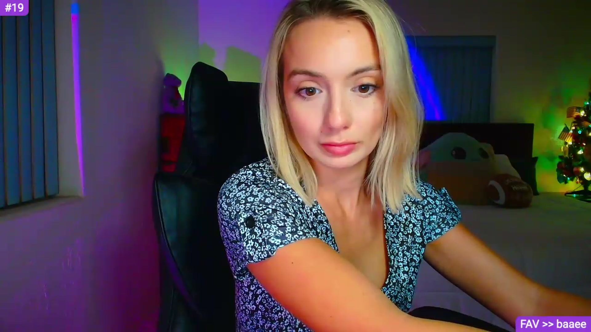 Gallery image thumbnail from Sammy_gray's myfreecams stream on, 08/24/2026, 04:00 image 3 of 20