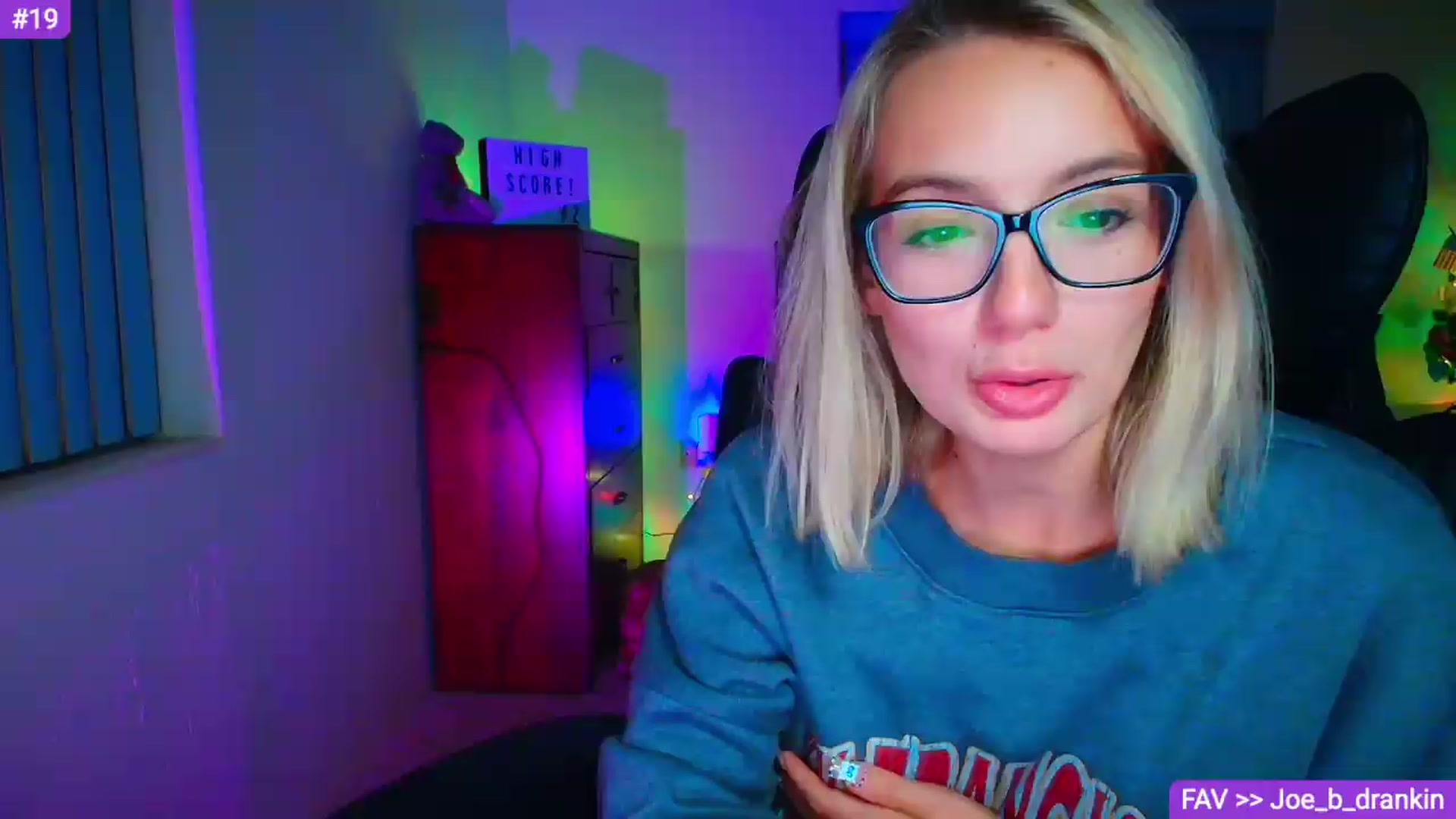 Gallery image thumbnail from Sammy_gray's myfreecams stream on, 08/25/2026, 03:27 image 4 of 20