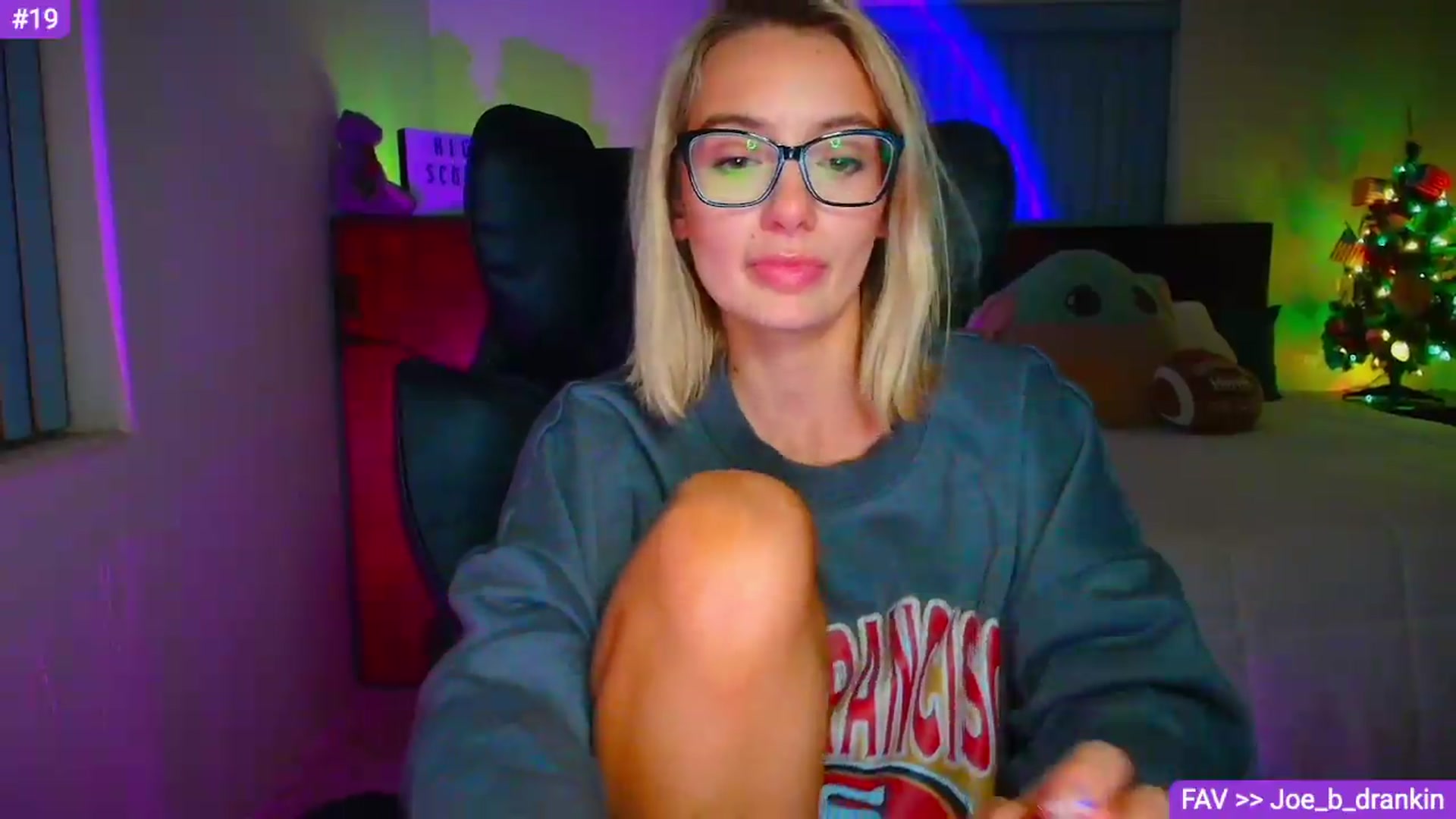 Gallery image thumbnail from Sammy_gray's myfreecams stream on, 08/25/2026, 03:27 image 15 of 20