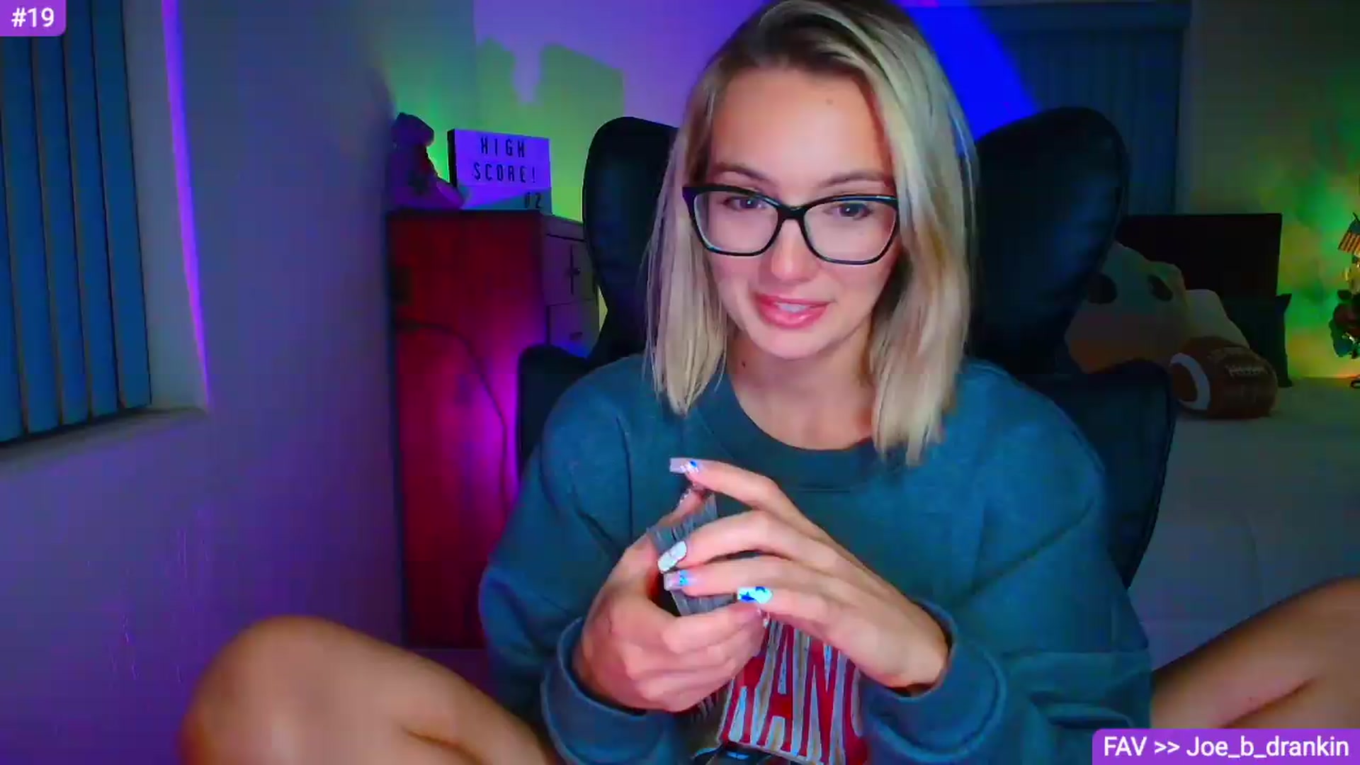 Gallery image thumbnail from Sammy_gray's myfreecams stream on, 08/25/2026, 03:27 image 5 of 20