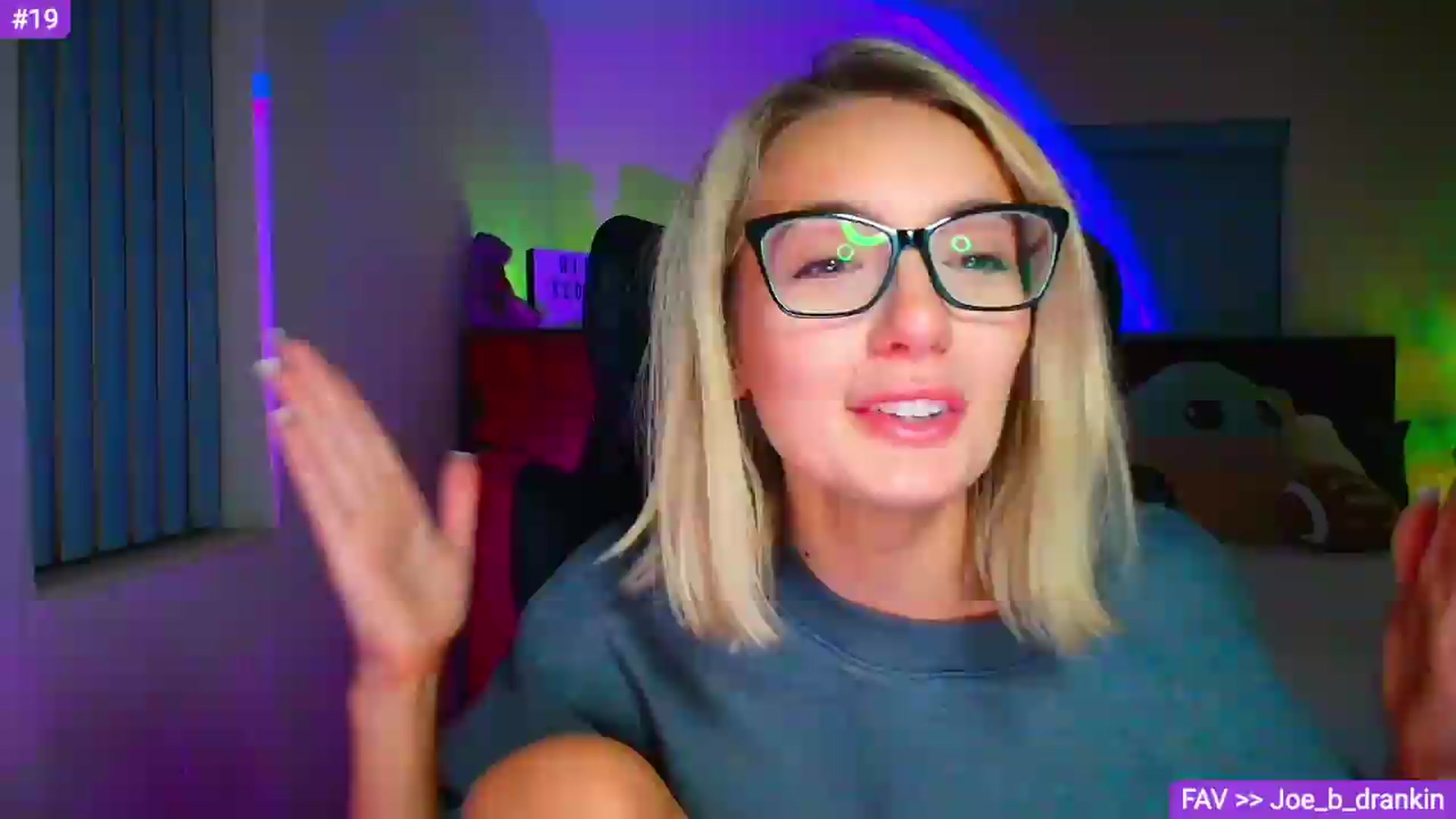 Gallery image thumbnail from Sammy_gray's myfreecams stream on, 08/25/2026, 03:27 image 2 of 20