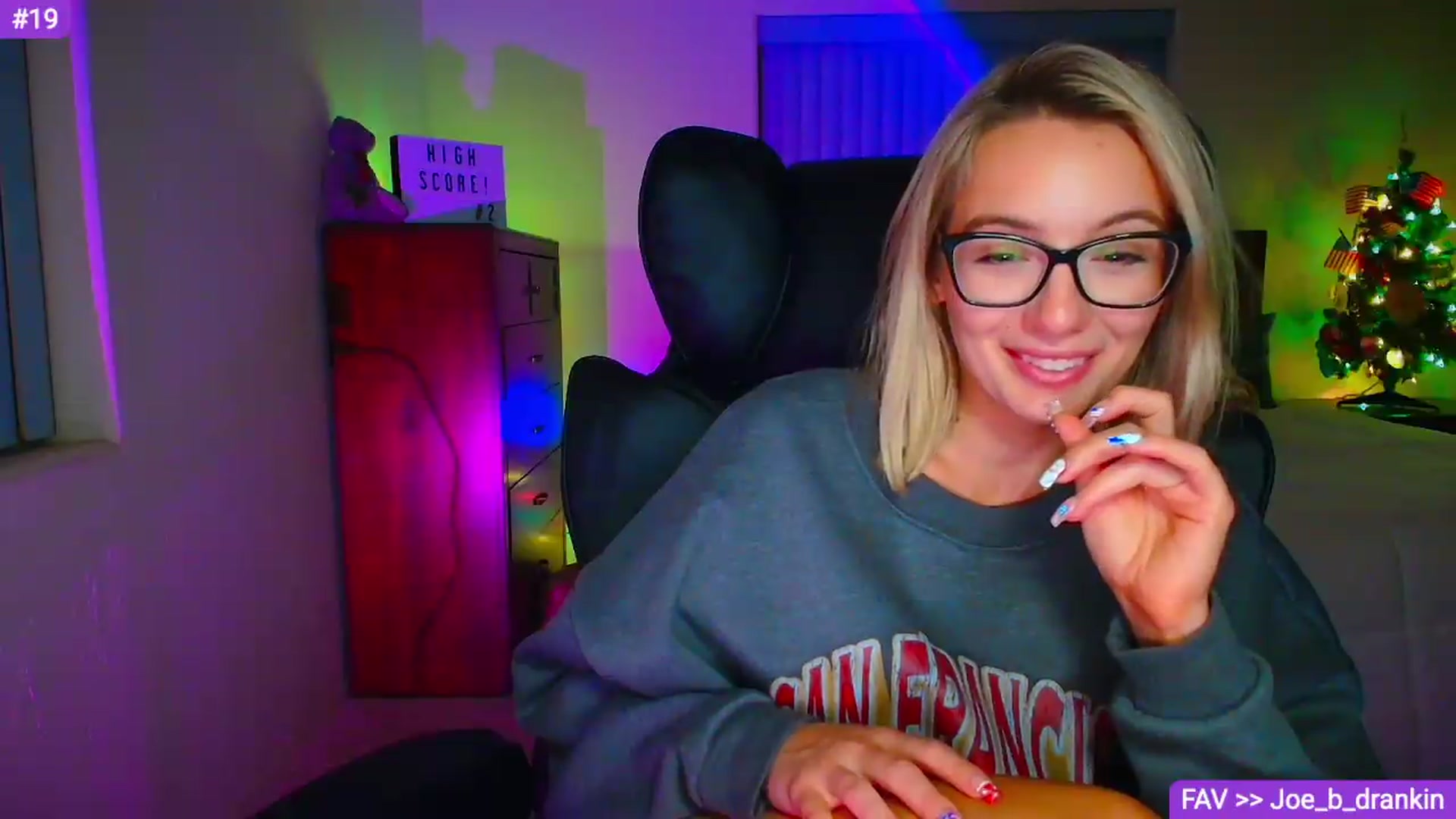 Gallery image thumbnail from Sammy_gray's myfreecams stream on, 08/25/2026, 03:27 image 14 of 20