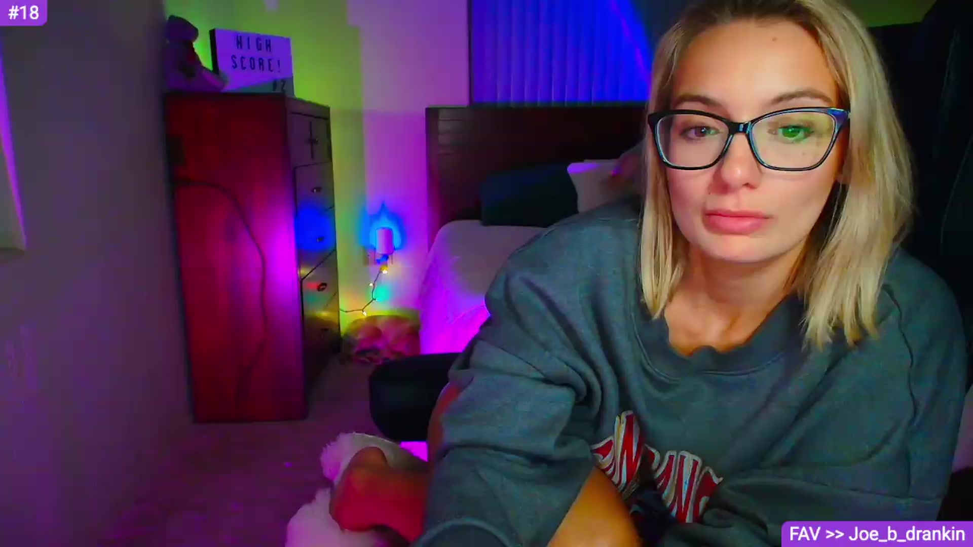 Gallery image thumbnail from Sammy_gray's myfreecams stream on, 08/25/2026, 06:15 image 5 of 20