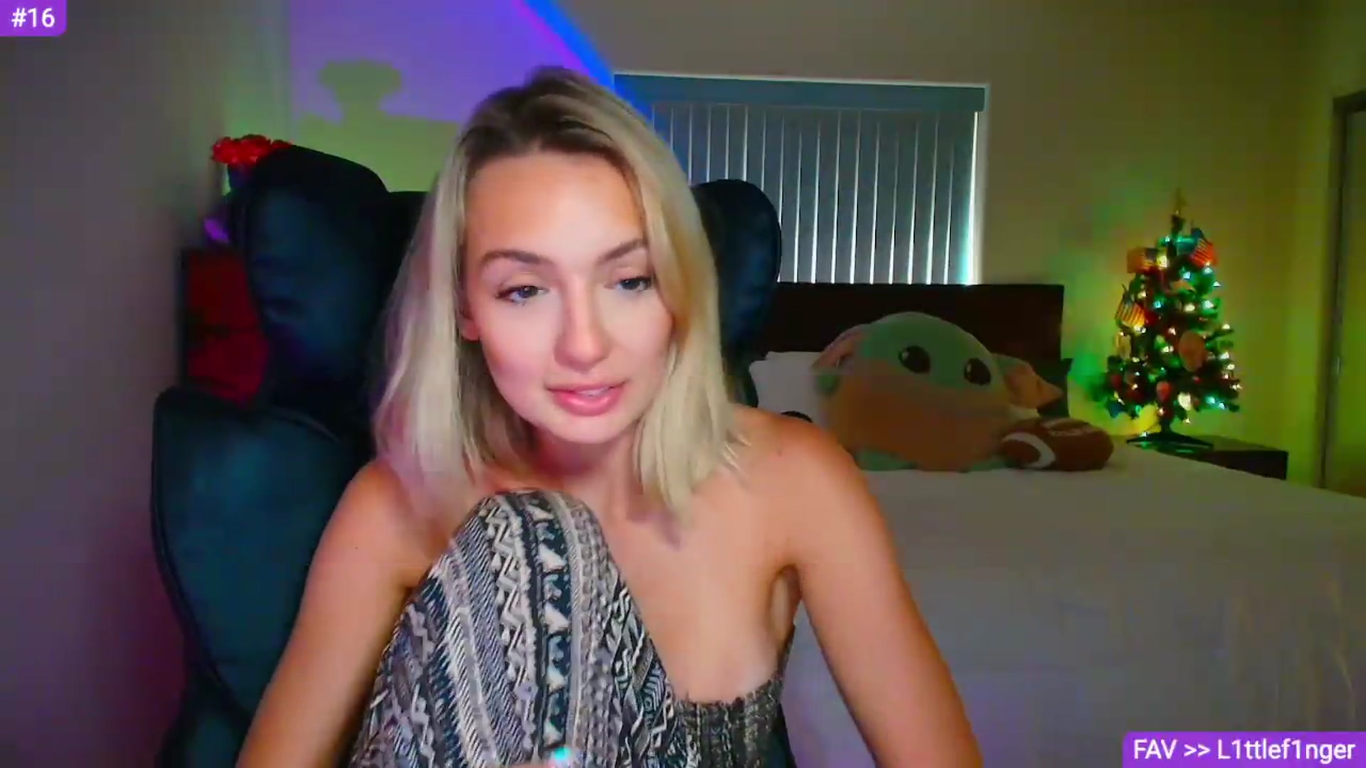 Gallery image thumbnail from Sammy_gray's myfreecams stream on, 08/31/2026, 24:01 image 5 of 20