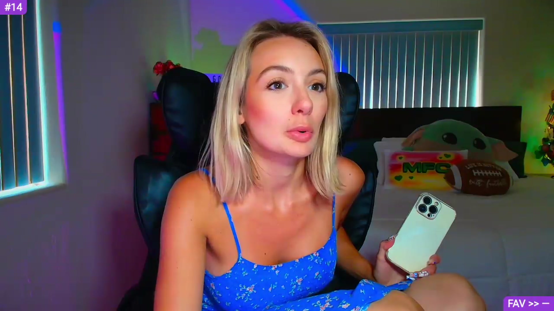 Gallery image thumbnail from Sammy_gray's myfreecams stream on, 09/08/2026, 24:00 image 9 of 20