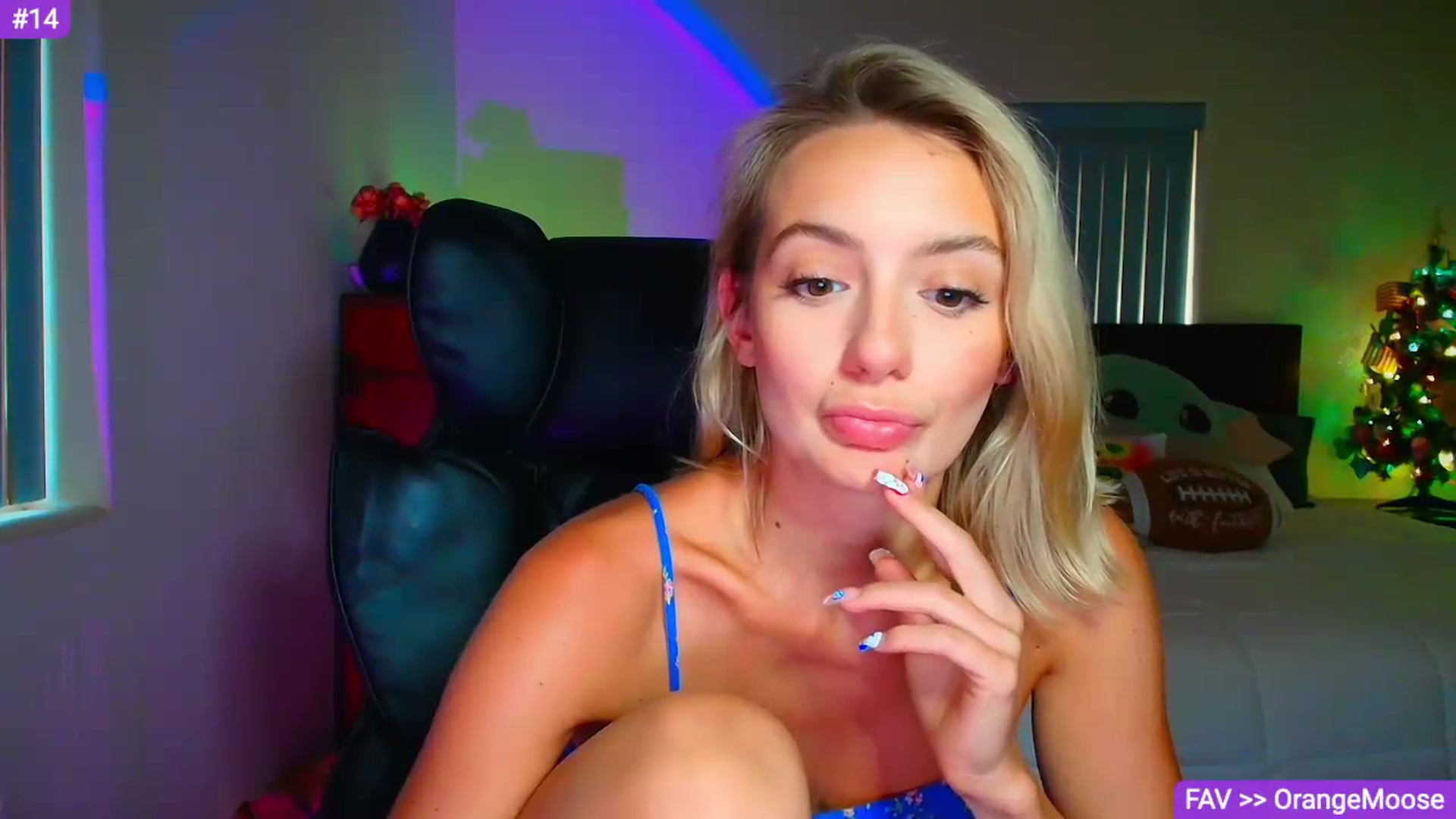Gallery image thumbnail from Sammy_gray's myfreecams stream on, 09/08/2026, 03:47 image 7 of 20