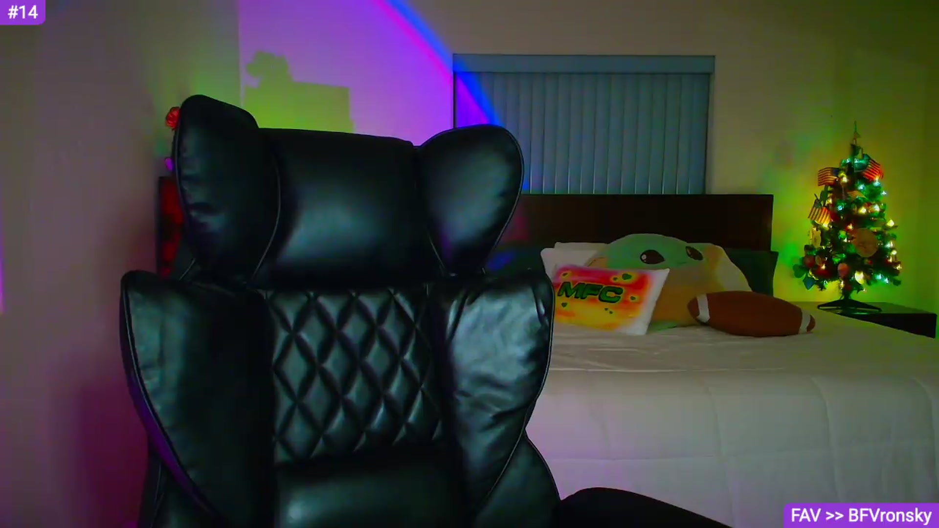 Gallery image thumbnail from Sammy_gray's myfreecams stream on, 09/08/2026, 08:21 image 14 of 20