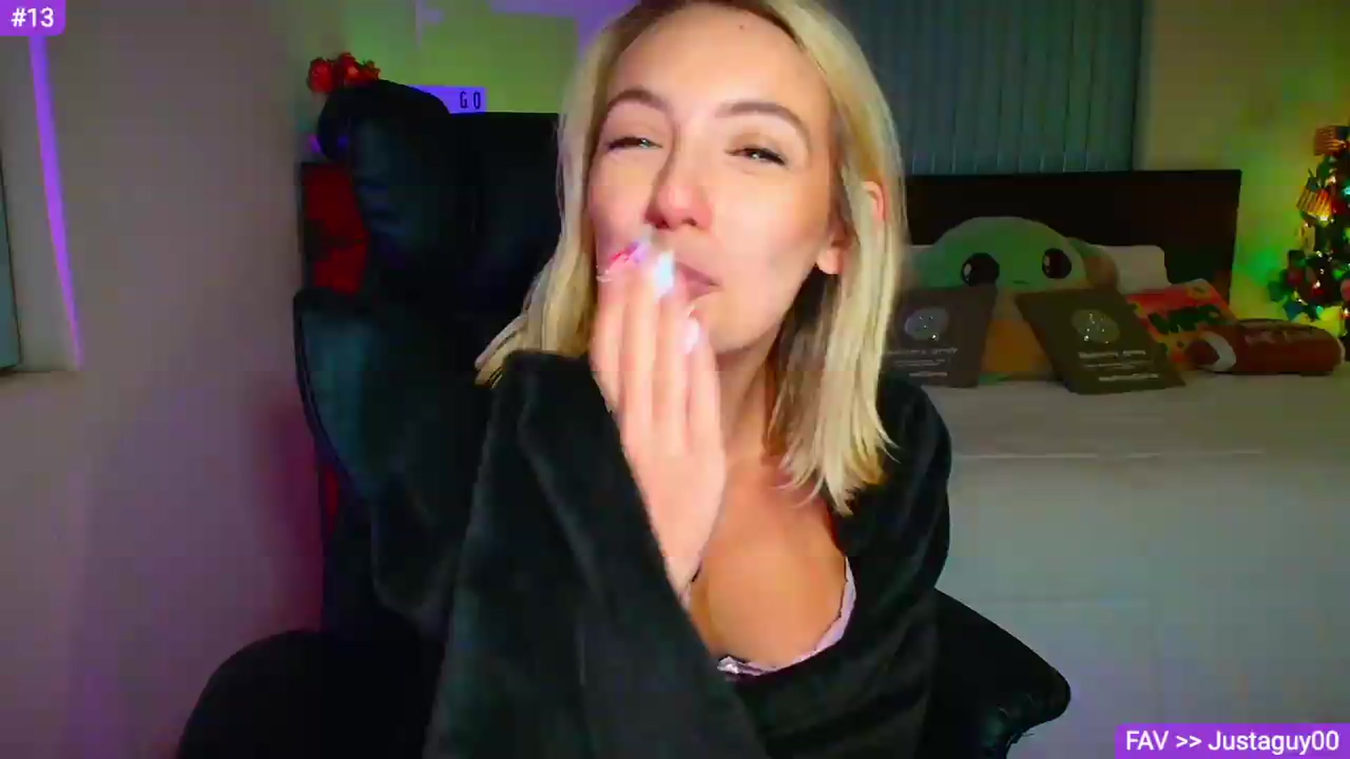 Gallery image thumbnail from Sammy_gray's myfreecams stream on, 09/10/2026, 08:35 image 18 of 20