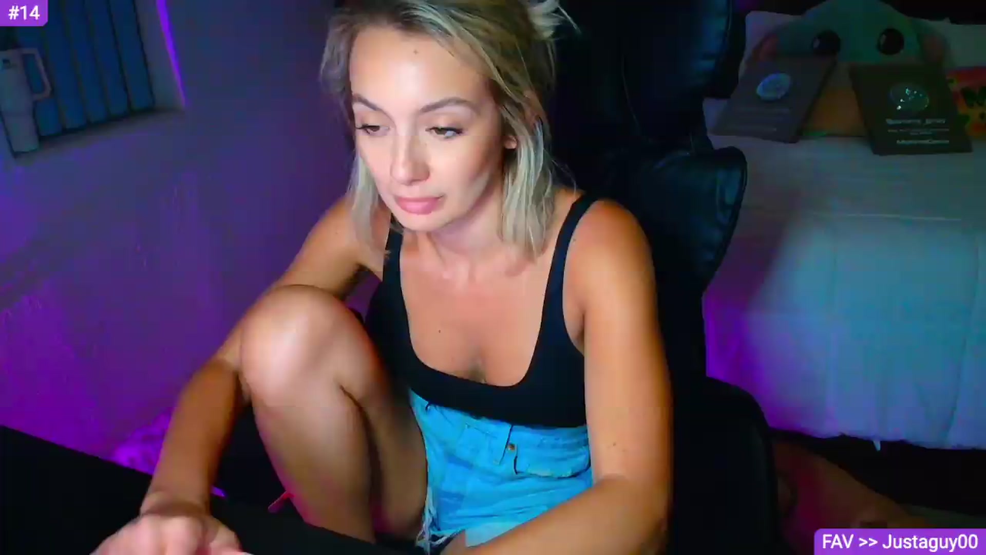 Gallery image thumbnail from Sammy_gray's myfreecams stream on, 09/12/2026, 03:45 image 7 of 20