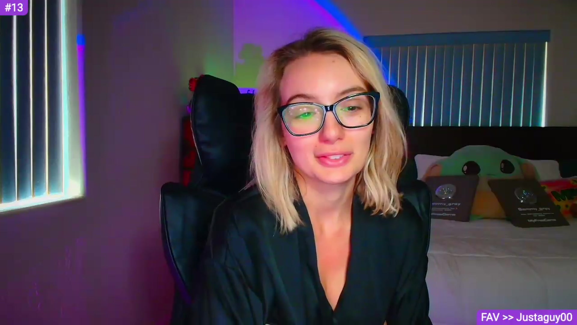 Gallery image thumbnail from Sammy_gray's myfreecams stream on, 09/12/2026, 21:02 image 12 of 20