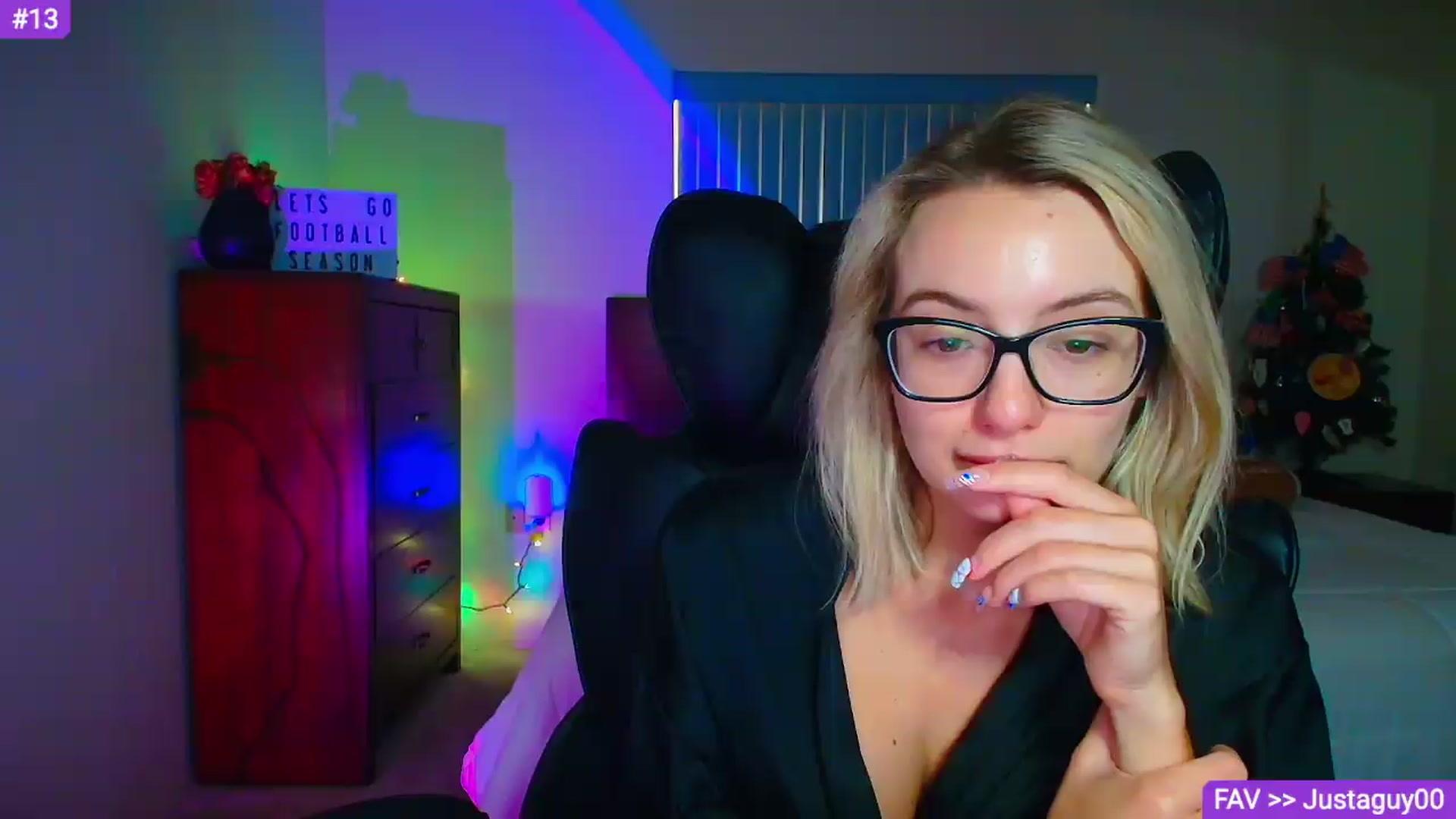 Gallery image thumbnail from Sammy_gray's myfreecams stream on, 09/12/2026, 21:02 image 3 of 20