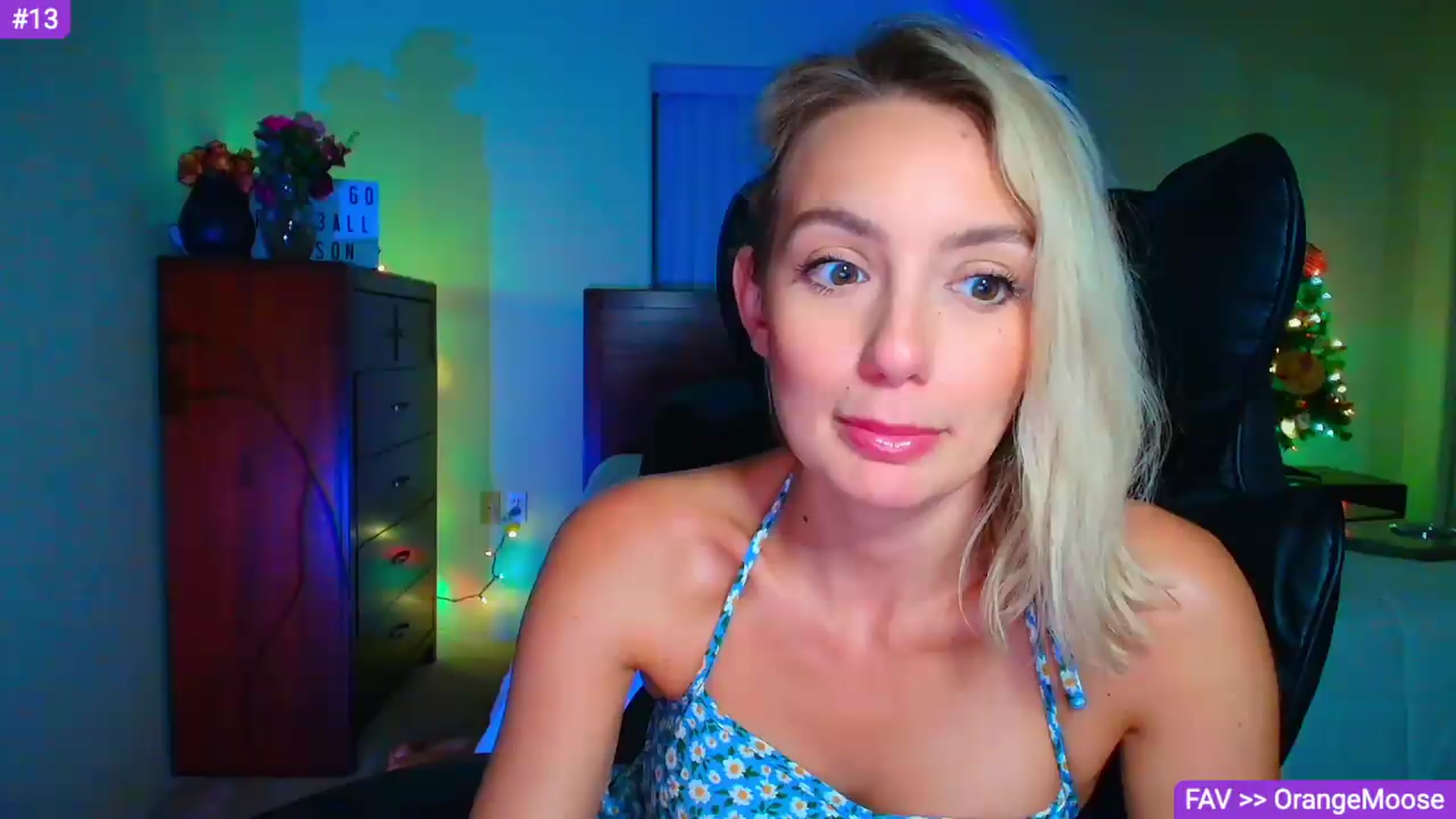 Gallery image thumbnail from Sammy_gray's myfreecams stream on, 09/17/2026, 05:53 image 1 of 20