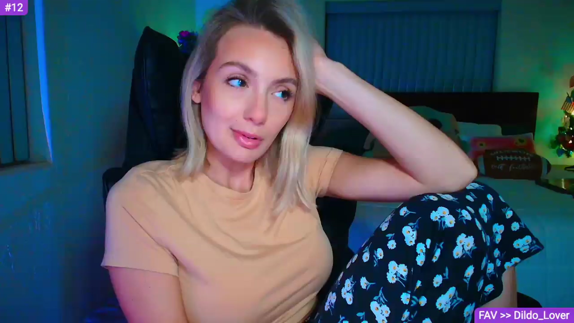 Gallery image thumbnail from Sammy_gray's myfreecams stream on, 09/21/2026, 03:43 image 3 of 20