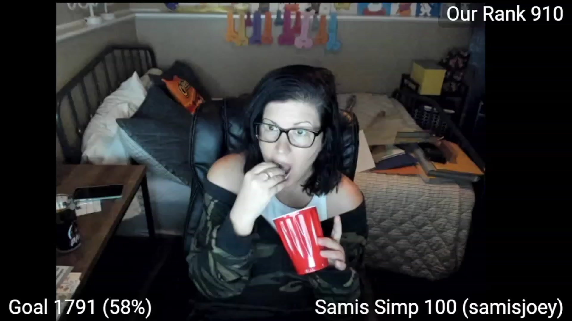 Gallery image thumbnail from Samtastic_'s myfreecams stream on, 12/19/2022, 01:08 image 6 of 20