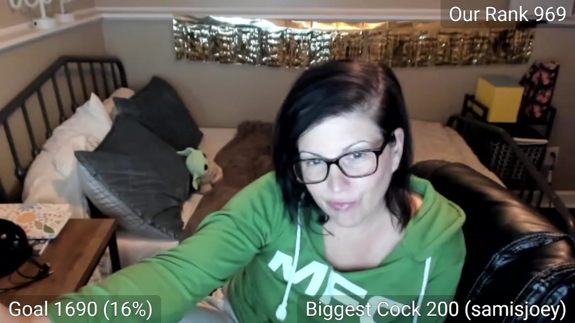 Gallery image thumbnail from Samtastic_'s myfreecams stream on, 01/01/2023, 23:32 image 3 of 20