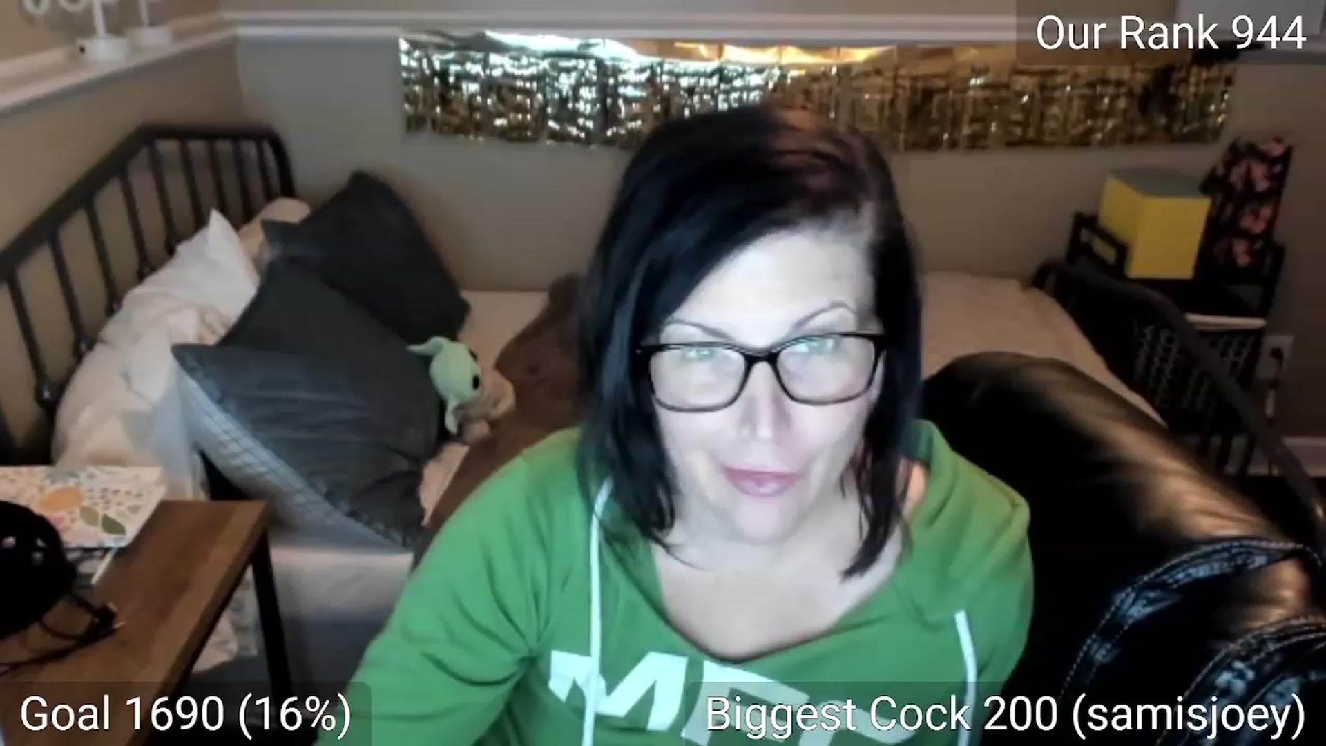 Gallery image thumbnail from Samtastic_'s myfreecams stream on, 01/01/2023, 23:32 image 6 of 20