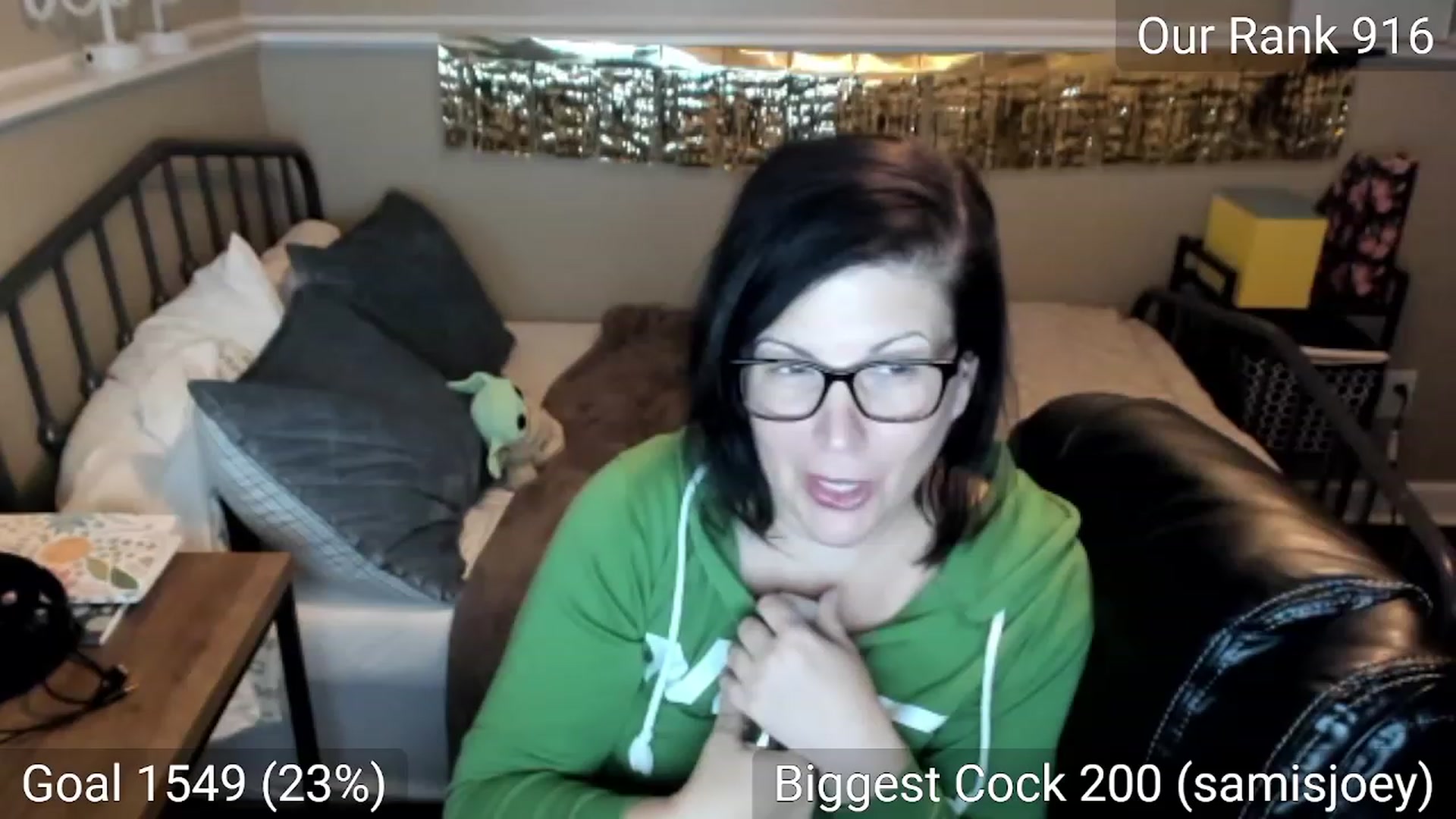 Gallery image thumbnail from Samtastic_'s myfreecams stream on, 01/01/2023, 23:32 image 16 of 20