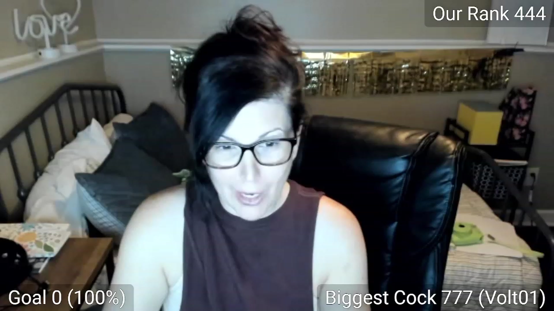 Gallery image thumbnail from Samtastic_'s myfreecams stream on, 01/02/2023, 24:18 image 16 of 20