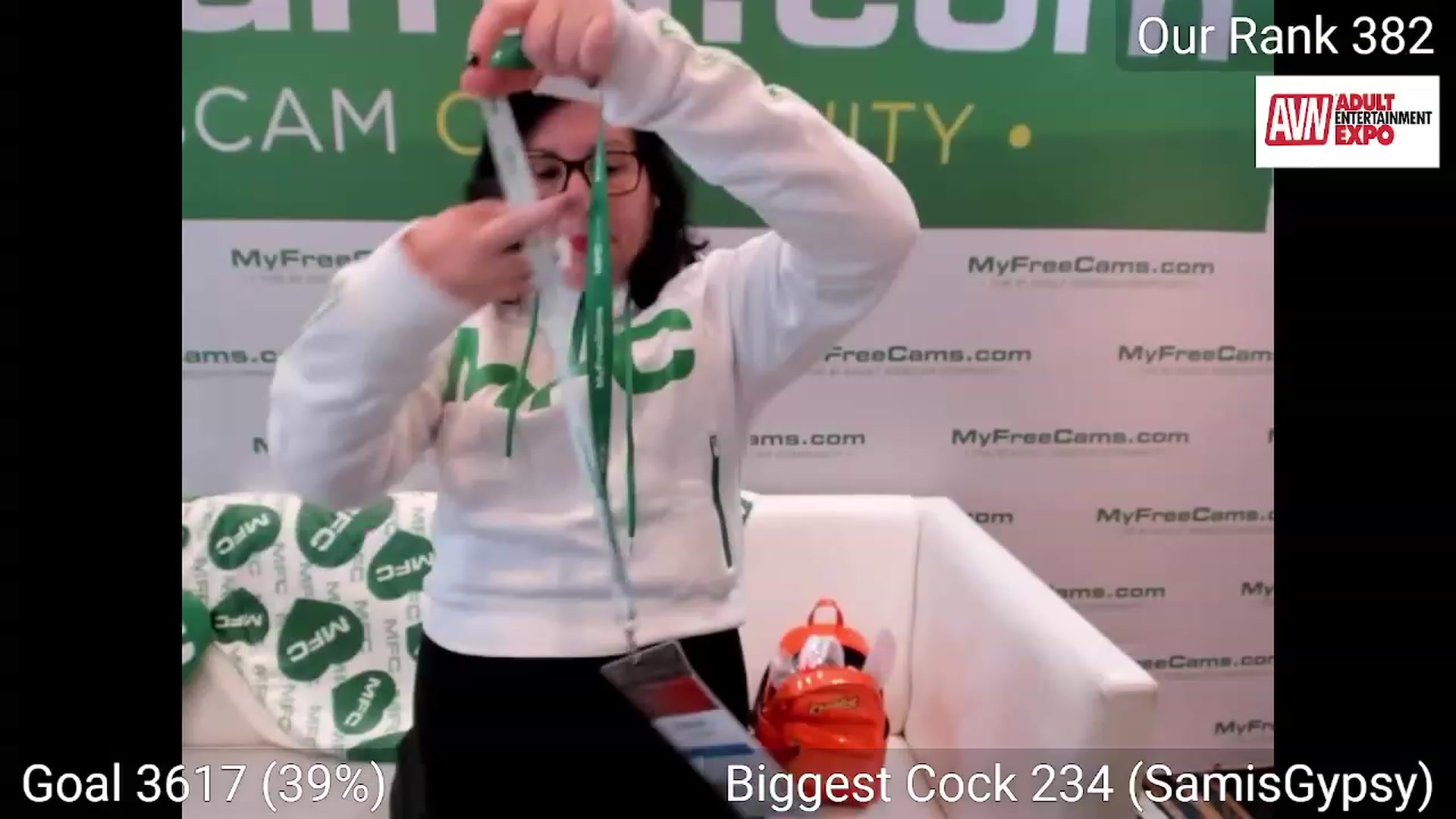 Gallery image thumbnail from Samtastic_'s myfreecams stream on, 01/07/2023, 22:41 image 2 of 20