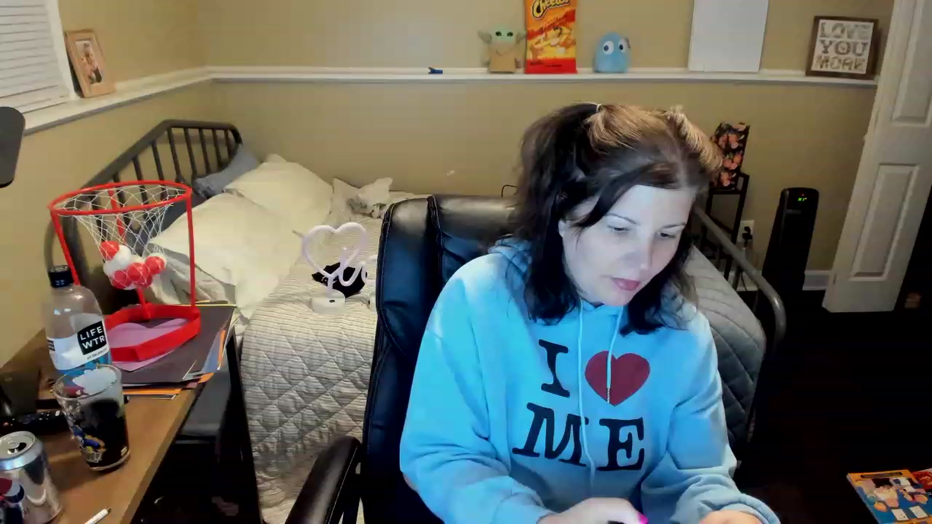 Gallery image thumbnail from Samtastic_'s myfreecams stream on, 02/23/2023, 01:56 image 2 of 20