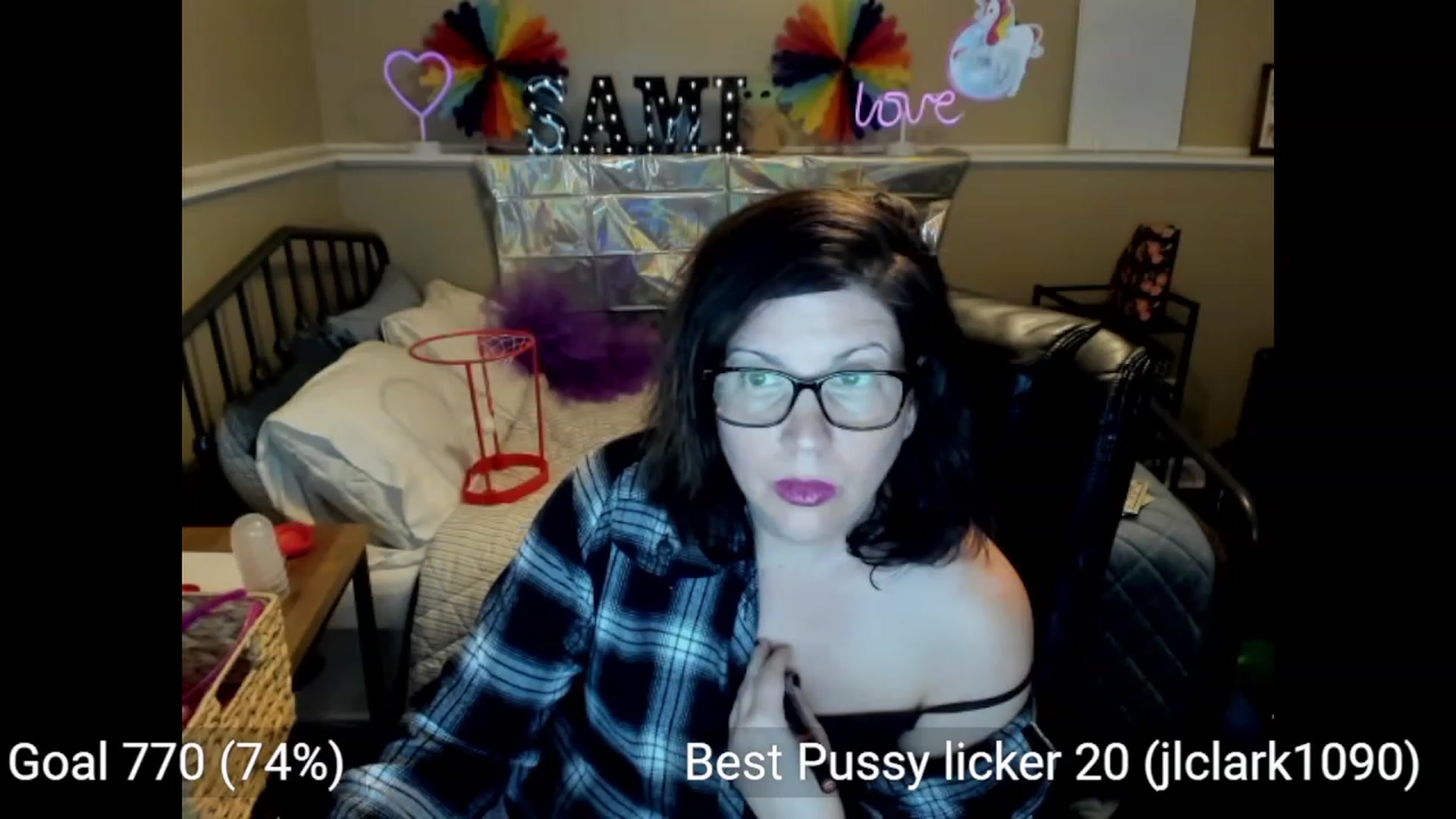 Gallery image thumbnail from Samtastic_'s myfreecams stream on, 03/07/2023, 24:52 image 16 of 20