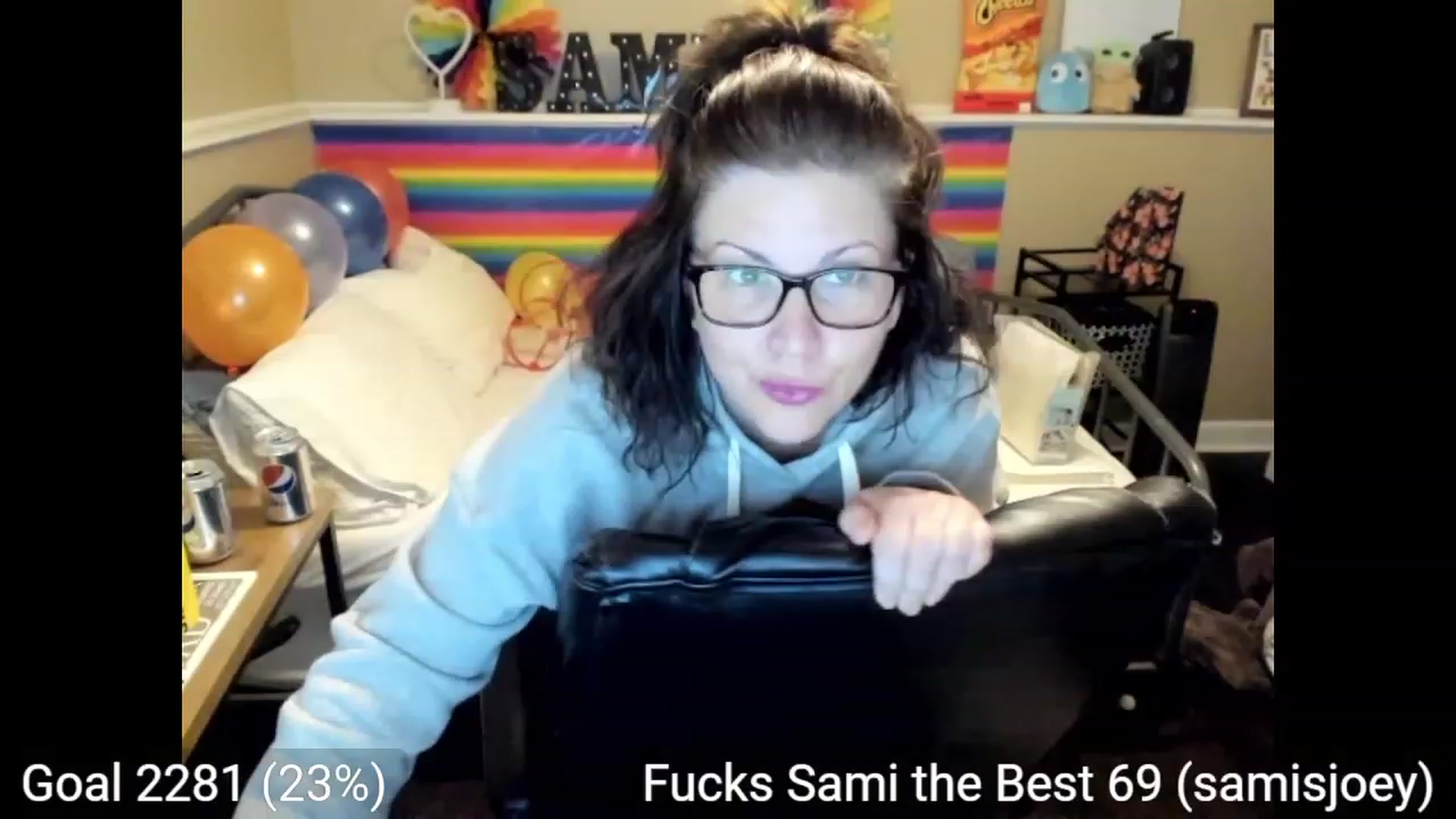 Gallery image thumbnail from Samtastic_'s myfreecams stream on, 03/27/2023, 23:14 image 7 of 20