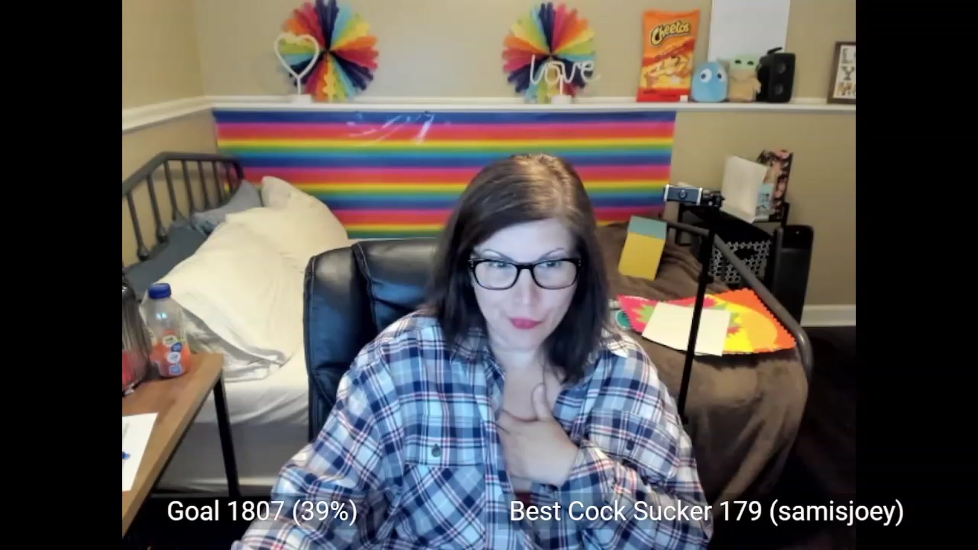 Gallery image thumbnail from Samtastic_'s myfreecams stream on, 05/01/2023, 23:38 image 16 of 20