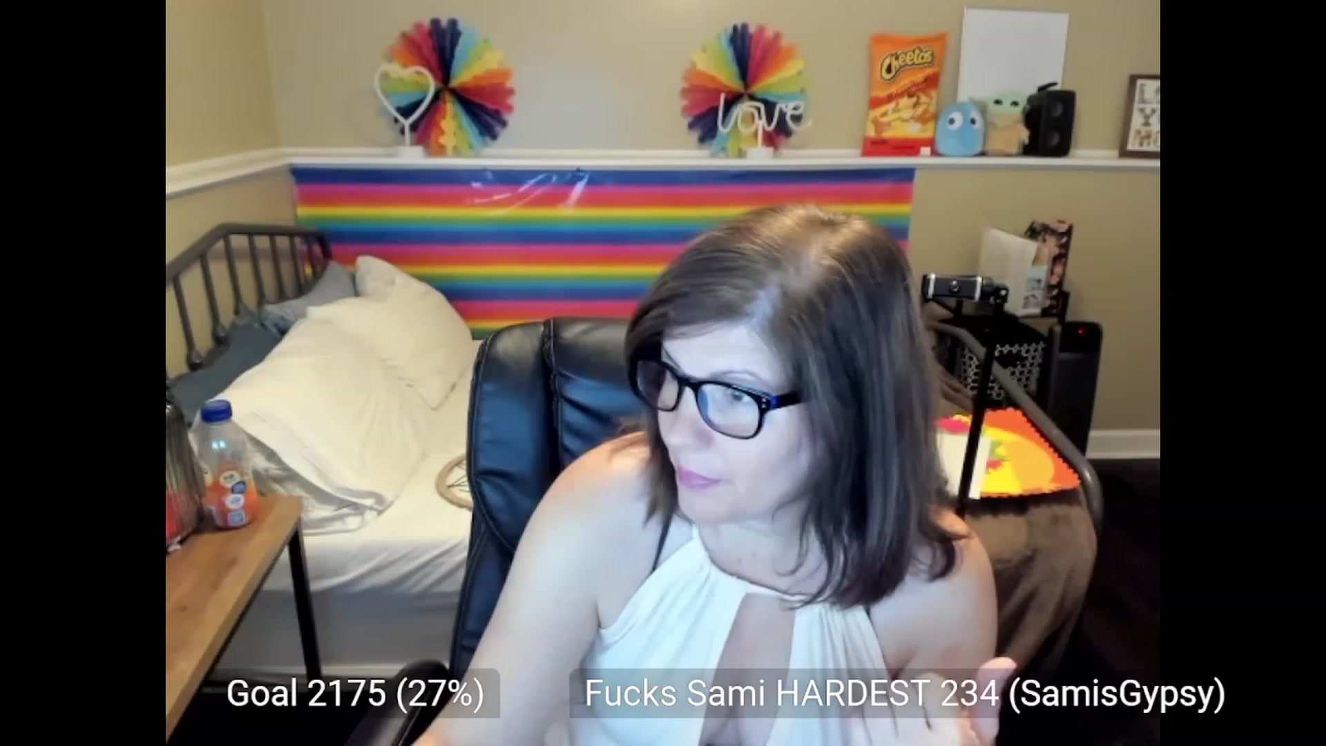 Gallery image thumbnail from Samtastic_'s myfreecams stream on, 05/02/2023, 23:41 image 15 of 20