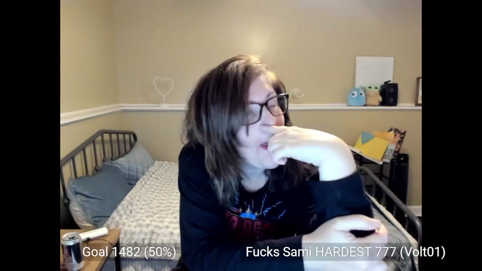 Gallery image thumbnail from Samtastic_'s myfreecams stream on, 05/19/2023, 24:00 image 14 of 20