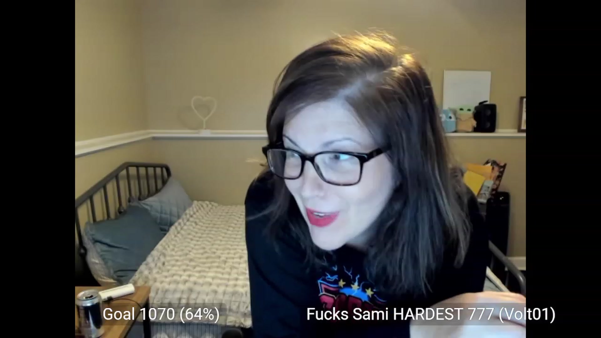 Gallery image thumbnail from Samtastic_'s myfreecams stream on, 05/19/2023, 24:18 image 7 of 20