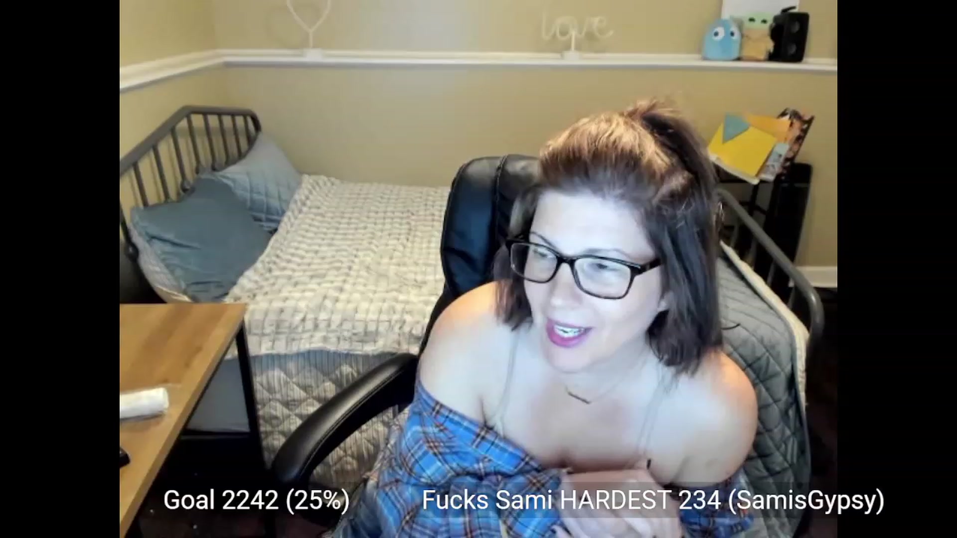 Gallery image thumbnail from Samtastic_'s myfreecams stream on, 05/23/2023, 24:54 image 2 of 20