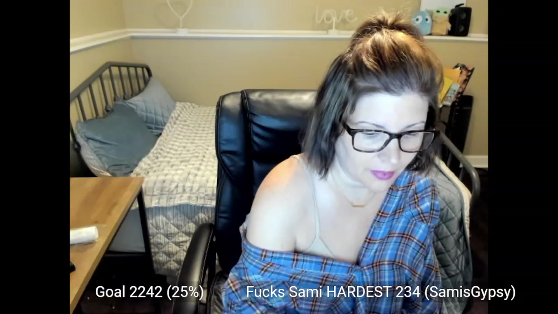 Gallery image thumbnail from Samtastic_'s myfreecams stream on, 05/23/2023, 24:54 image 8 of 20