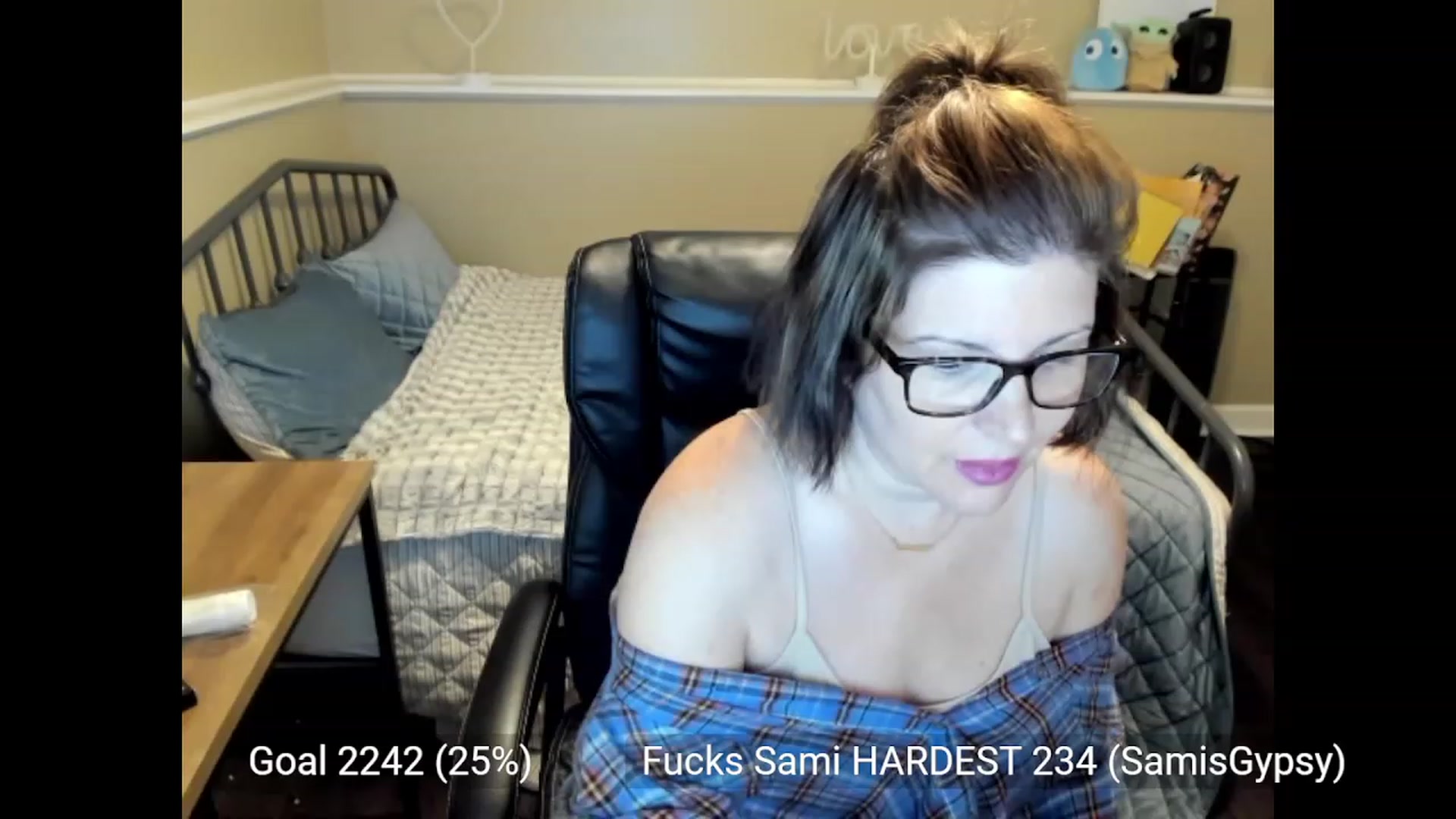 Gallery image thumbnail from Samtastic_'s myfreecams stream on, 05/23/2023, 24:54 image 7 of 20