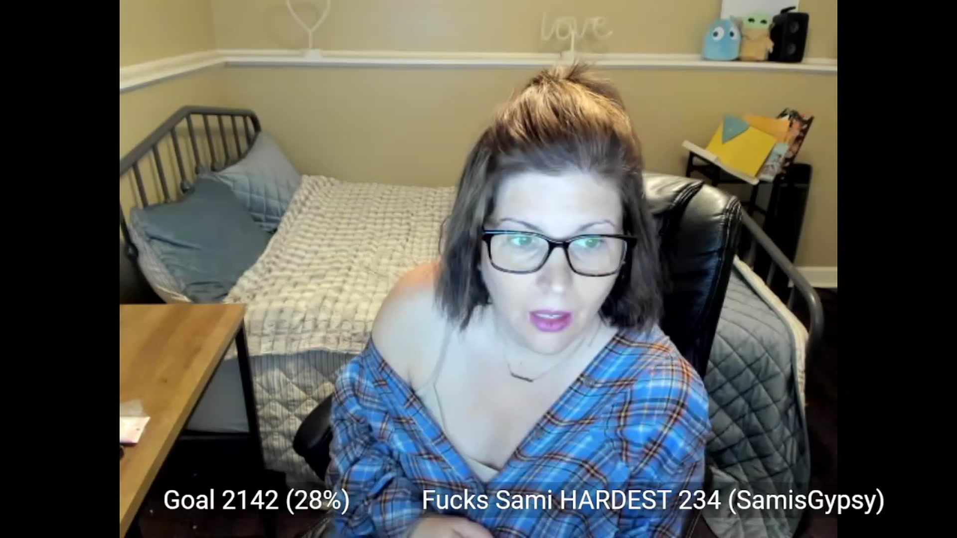 Gallery image thumbnail from Samtastic_'s myfreecams stream on, 05/23/2023, 24:54 image 12 of 20