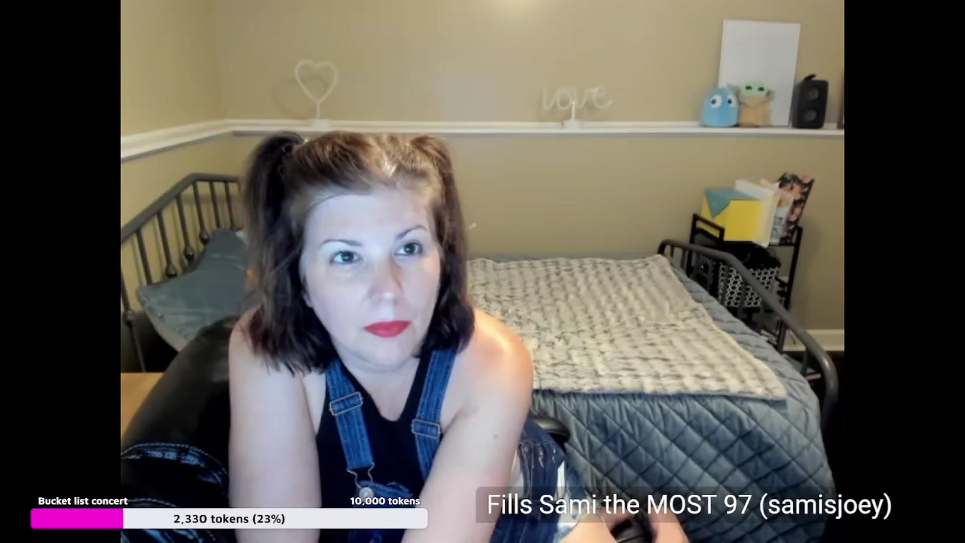 Gallery image thumbnail from Samtastic_'s myfreecams stream on, 07/07/2023, 24:34 image 9 of 20