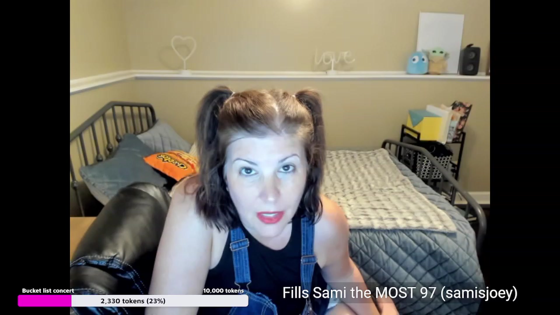 Gallery image thumbnail from Samtastic_'s myfreecams stream on, 07/07/2023, 24:34 image 8 of 20
