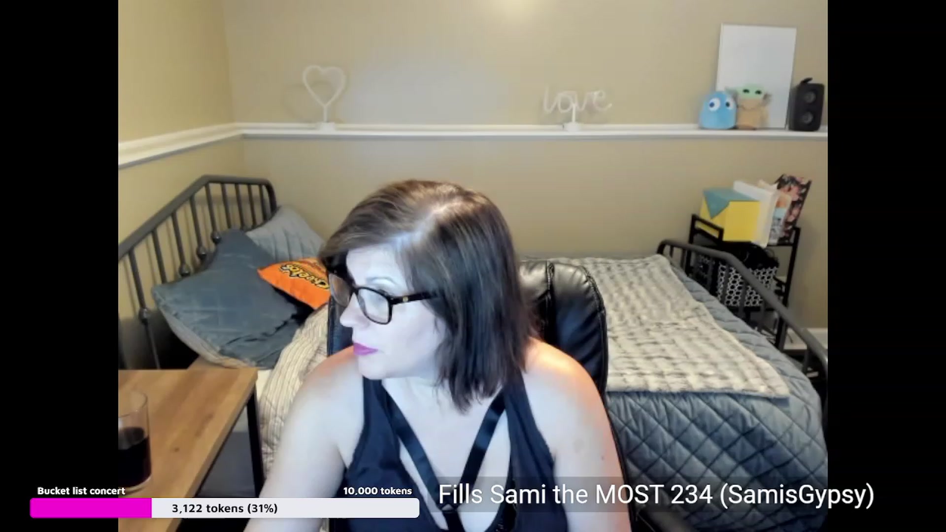 Gallery image thumbnail from Samtastic_'s myfreecams stream on, 07/12/2023, 24:00 image 8 of 20