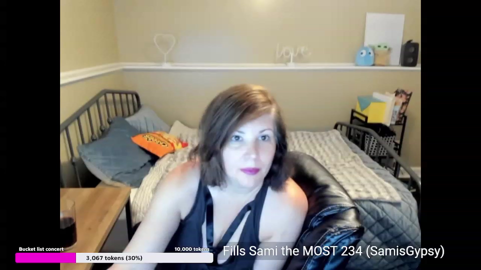 Gallery image thumbnail from Samtastic_'s myfreecams stream on, 07/12/2023, 24:00 image 3 of 20