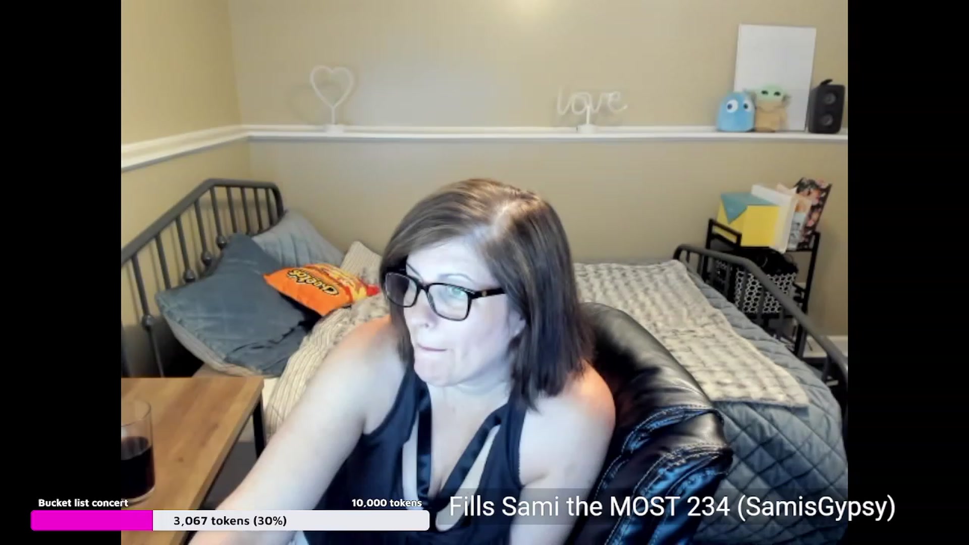 Gallery image thumbnail from Samtastic_'s myfreecams stream on, 07/12/2023, 24:00 image 1 of 20