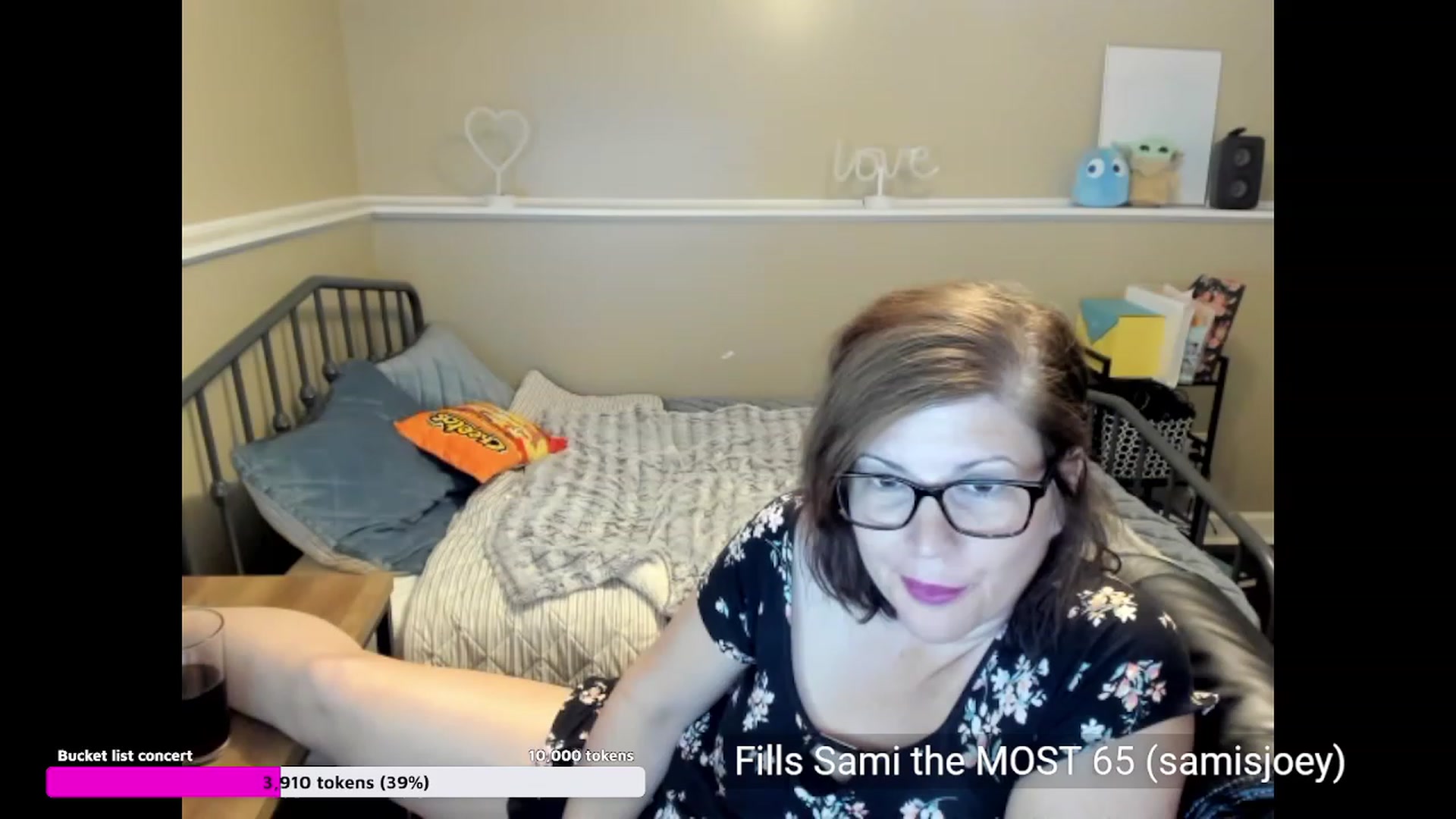 Gallery image thumbnail from Samtastic_'s myfreecams stream on, 07/12/2023, 22:22 image 19 of 20