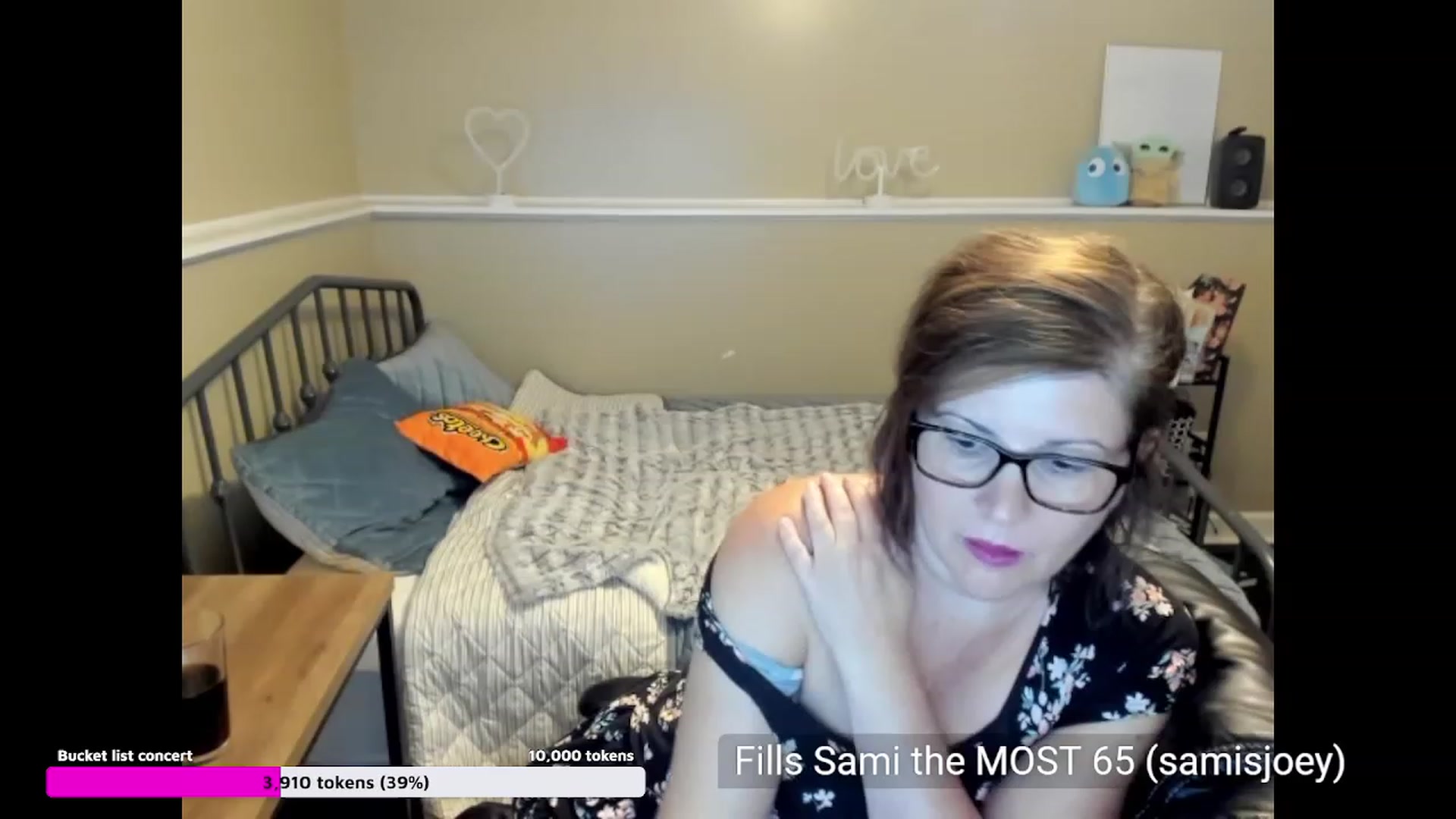 Gallery image thumbnail from Samtastic_'s myfreecams stream on, 07/12/2023, 22:22 image 15 of 20