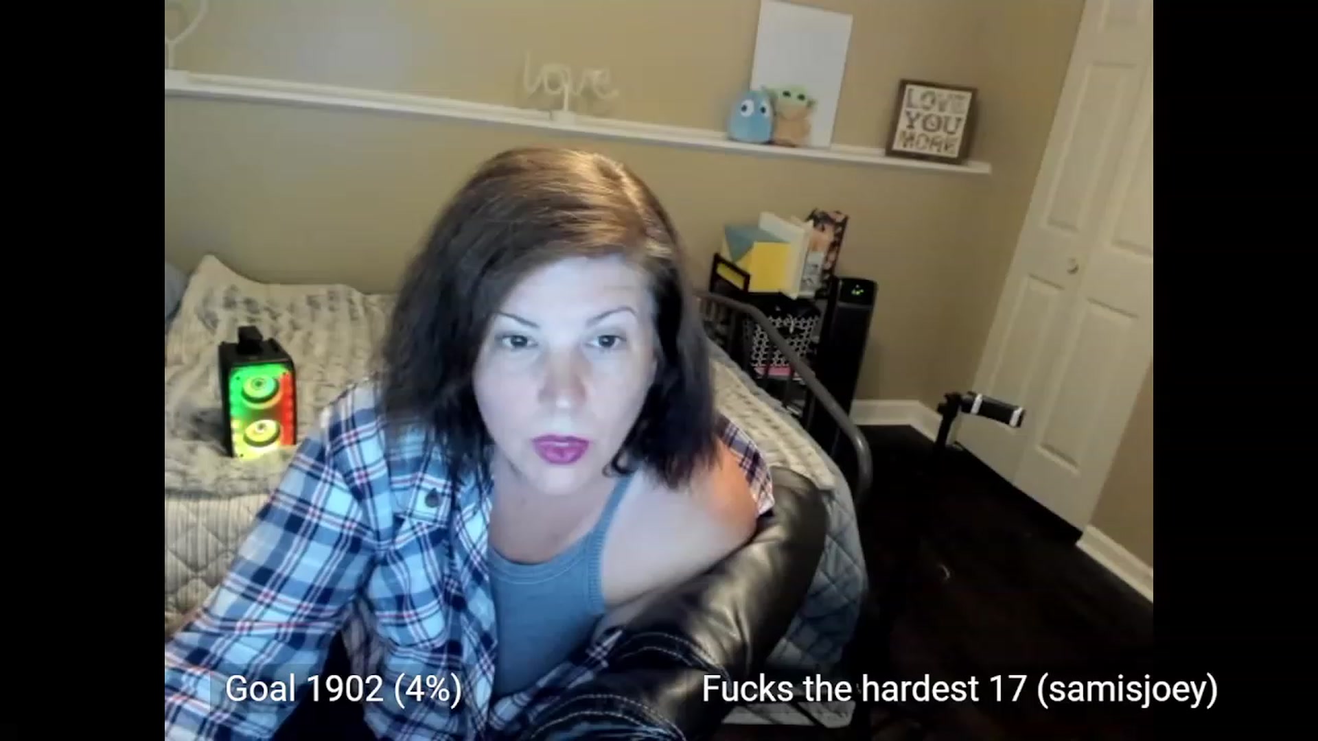 Gallery image thumbnail from Samtastic_'s myfreecams stream on, 08/07/2023, 23:02 image 3 of 20