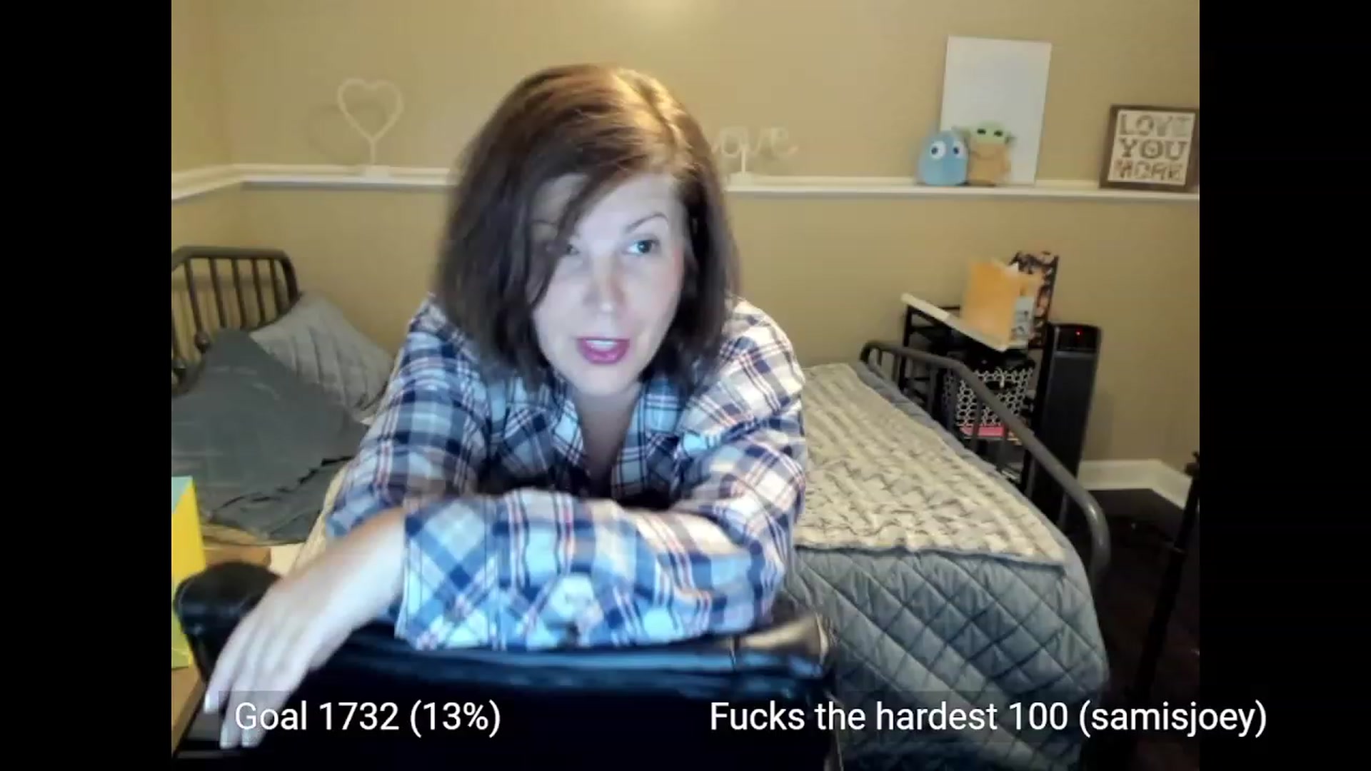 Gallery image thumbnail from Samtastic_'s myfreecams stream on, 08/07/2023, 23:02 image 19 of 20