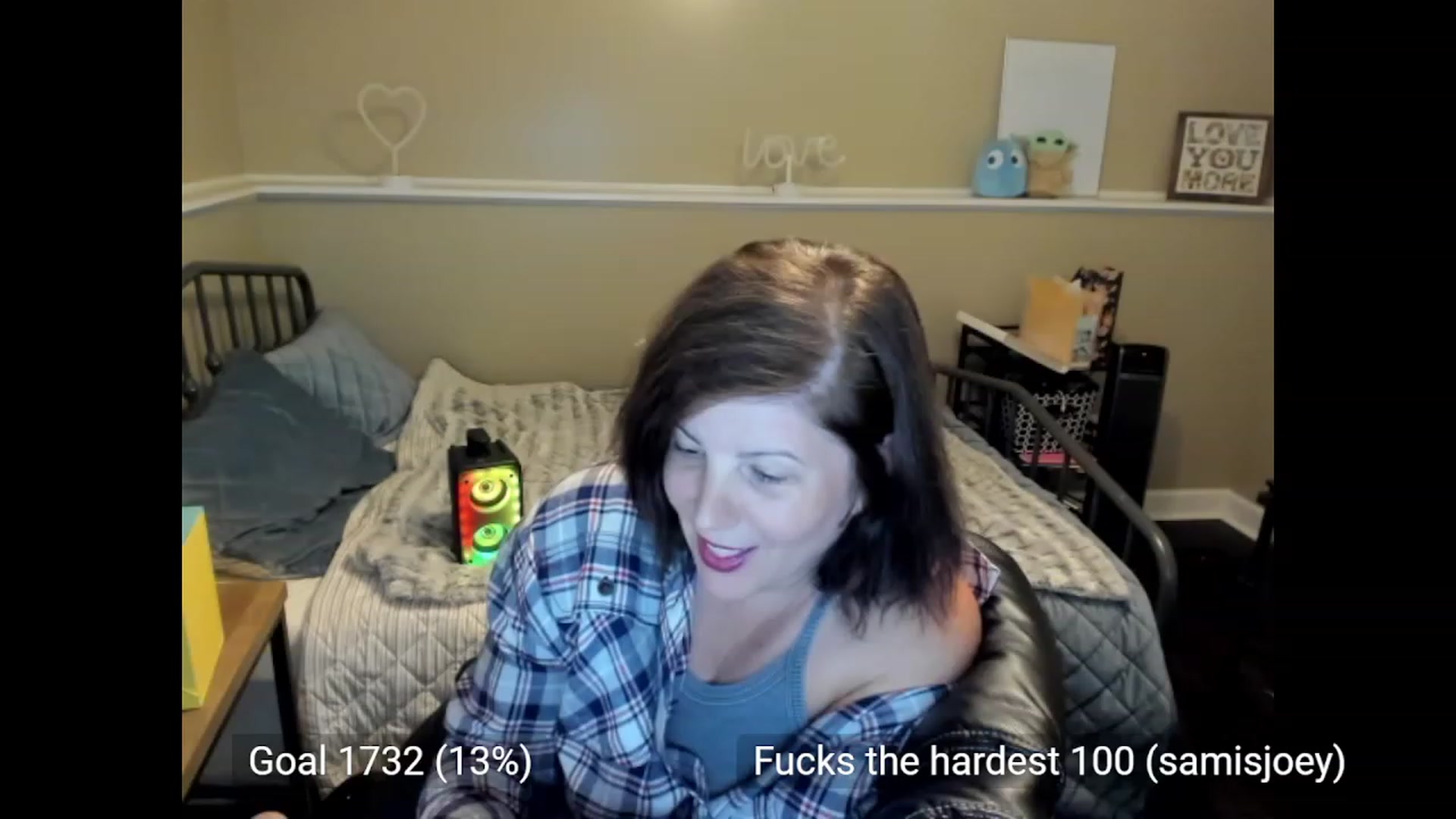 Gallery image thumbnail from Samtastic_'s myfreecams stream on, 08/07/2023, 23:02 image 15 of 20
