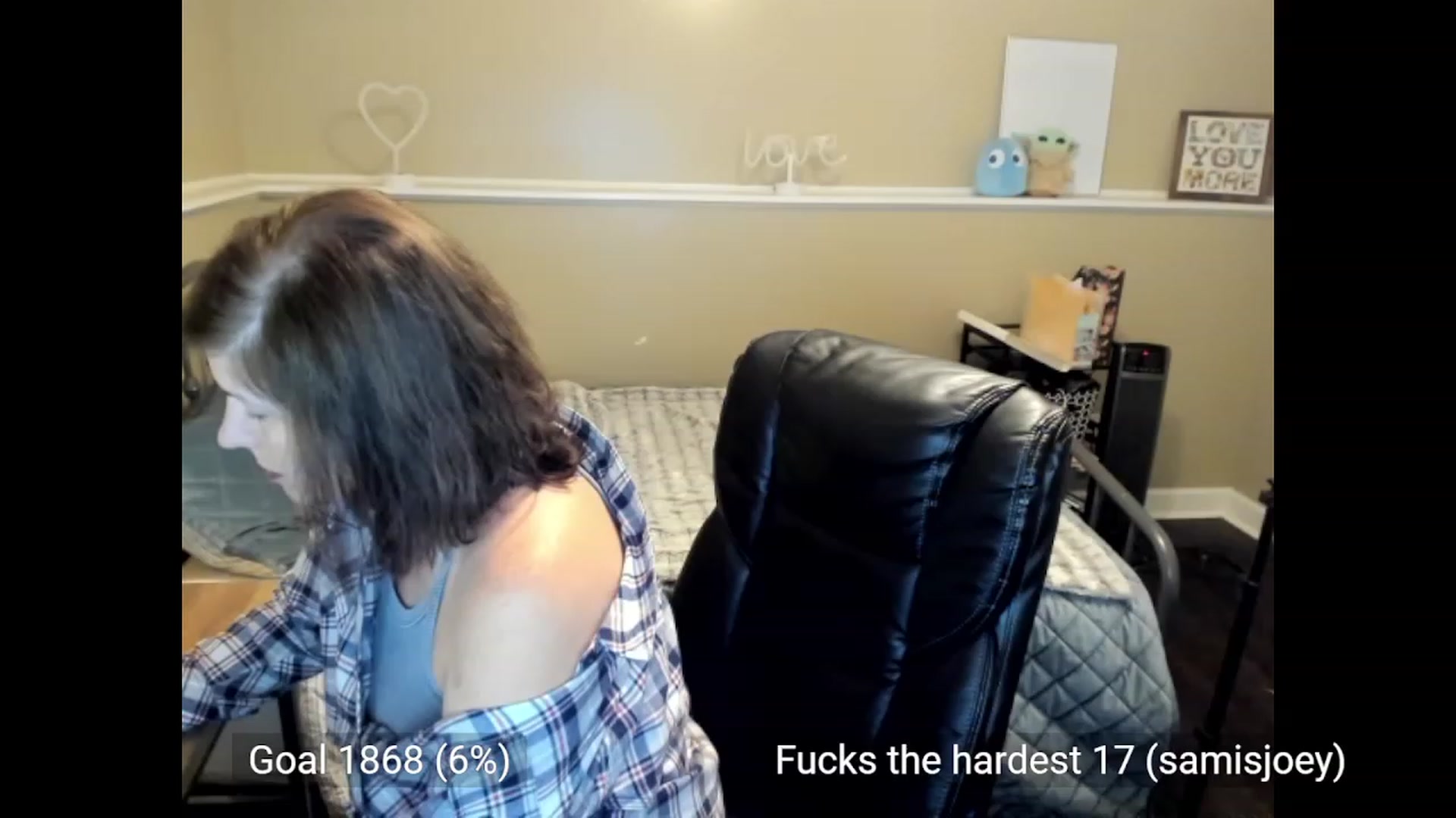 Gallery image thumbnail from Samtastic_'s myfreecams stream on, 08/07/2023, 23:02 image 7 of 20