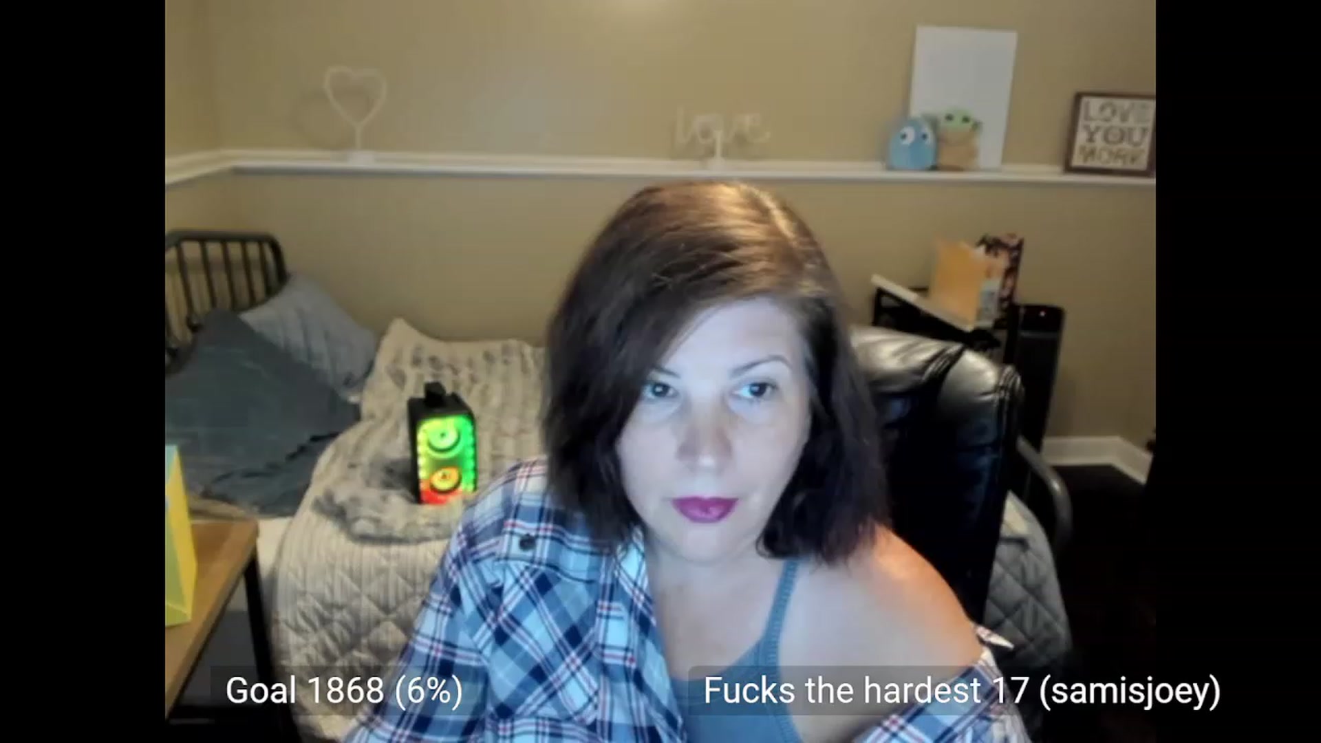 Gallery image thumbnail from Samtastic_'s myfreecams stream on, 08/07/2023, 23:02 image 9 of 20