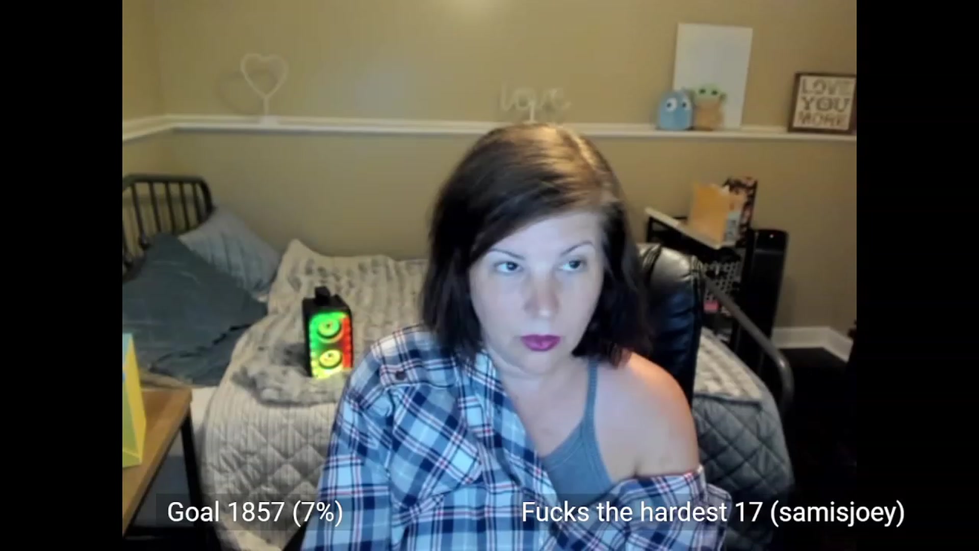 Gallery image thumbnail from Samtastic_'s myfreecams stream on, 08/07/2023, 23:02 image 10 of 20