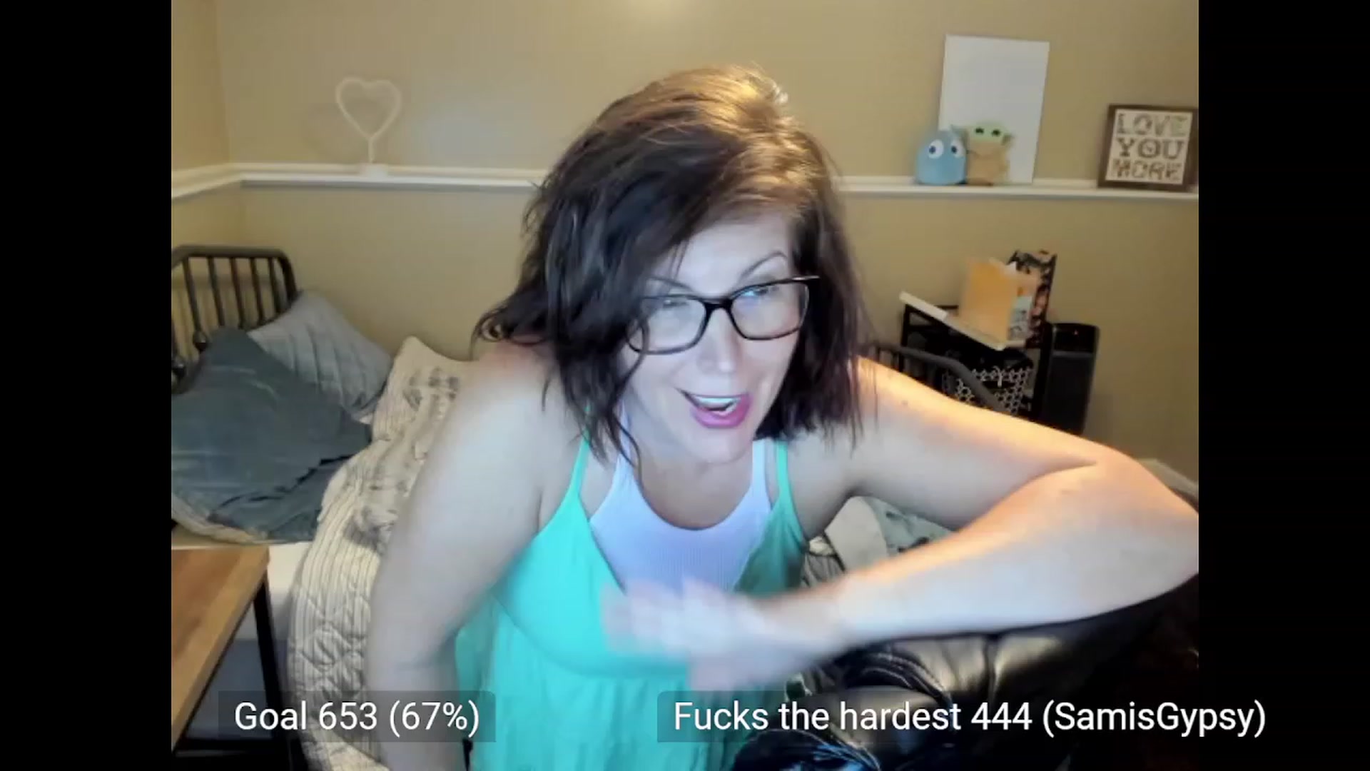 Gallery image thumbnail from Samtastic_'s myfreecams stream on, 08/08/2023, 23:45 image 12 of 20