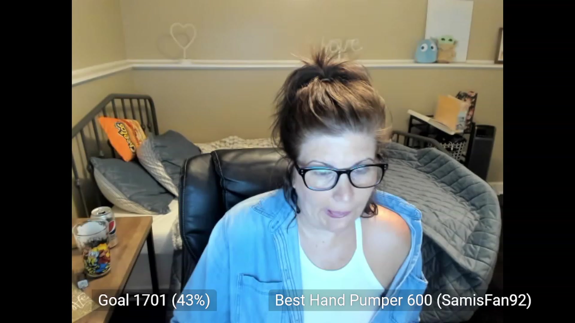Gallery image thumbnail from Samtastic_'s myfreecams stream on, 09/08/2023, 24:11 image 3 of 20