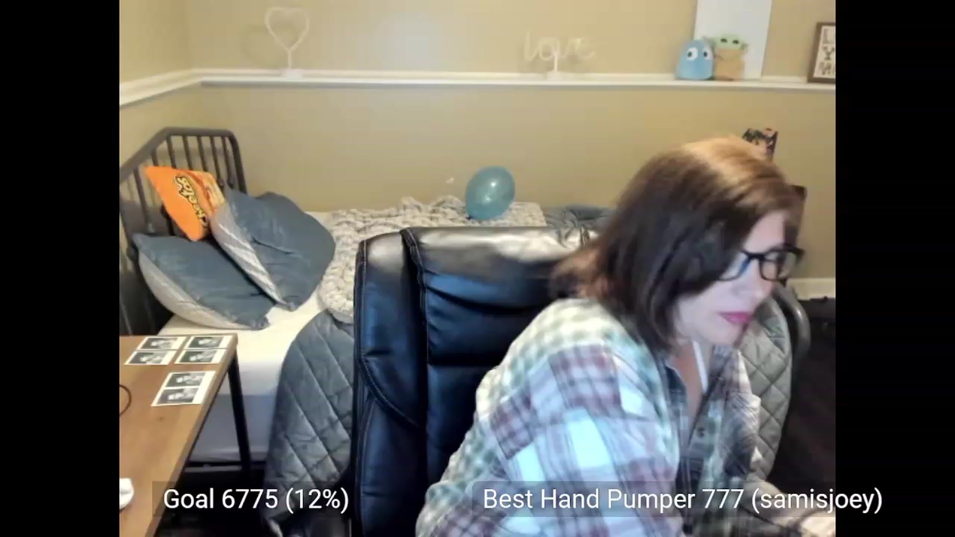 Gallery image thumbnail from Samtastic_'s myfreecams stream on, 09/09/2023, 24:00 image 2 of 20